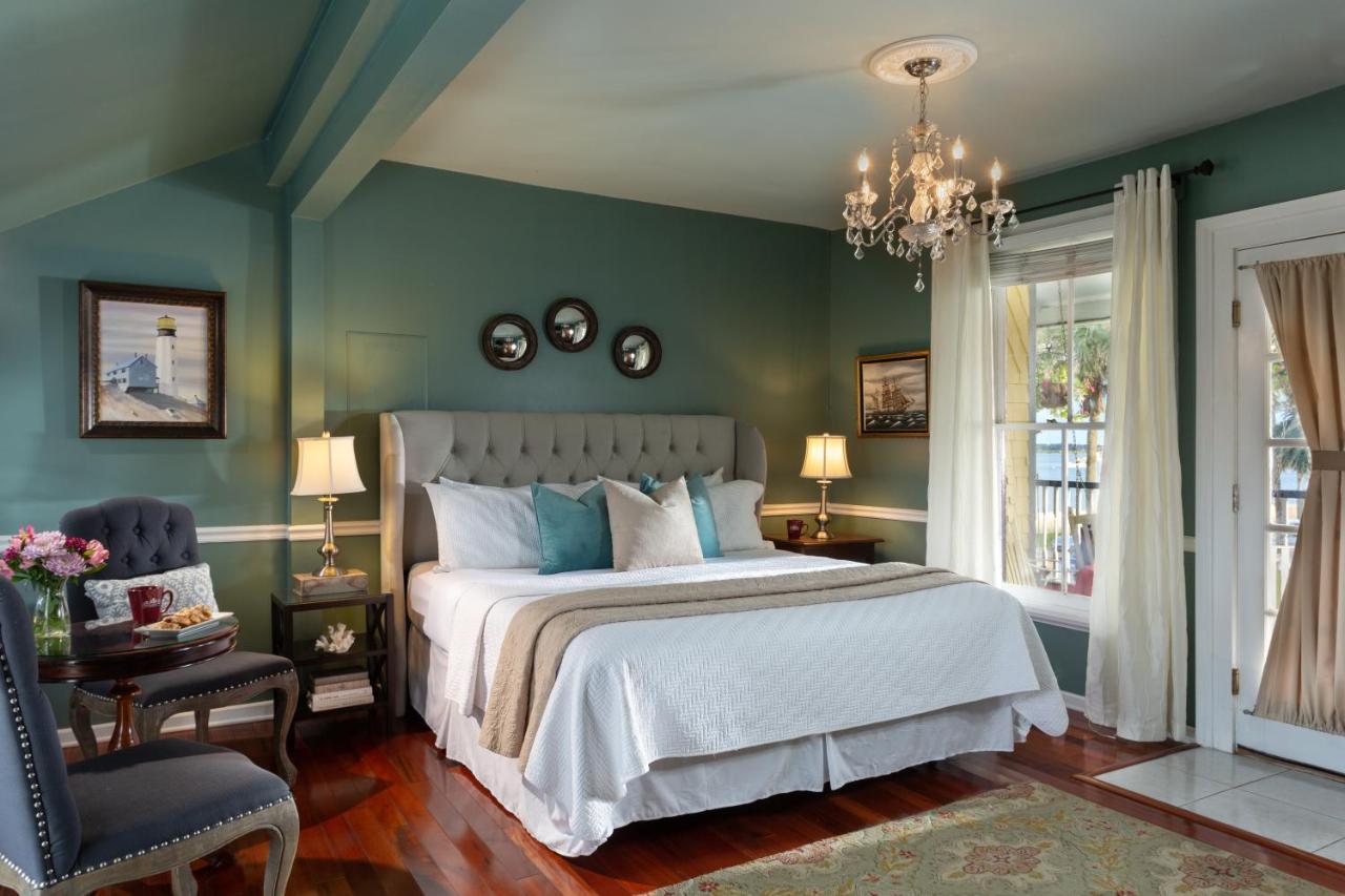 Queen Room Sea View