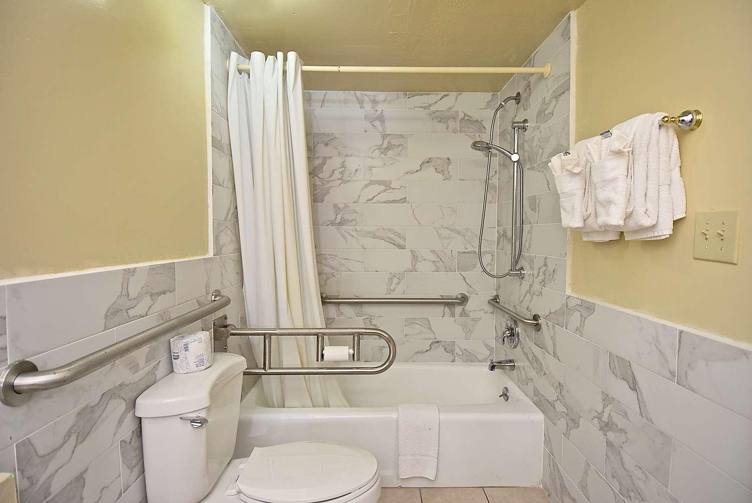 Habitación con bañera adaptada para personas con movilidad reducida - No fumadores - 1 cama extragrande