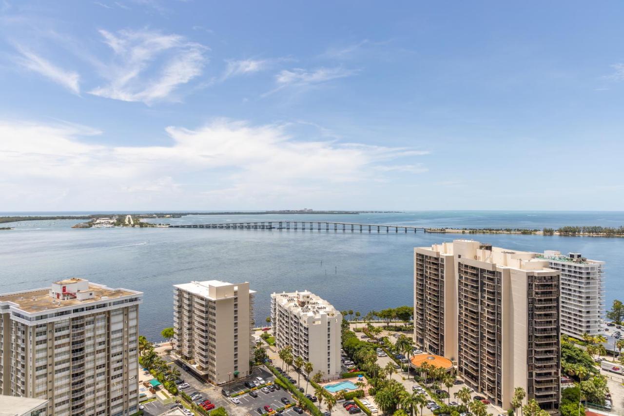 Luxury Two Bedroom Suite Balcony & Waterview,1136904469:JPEG