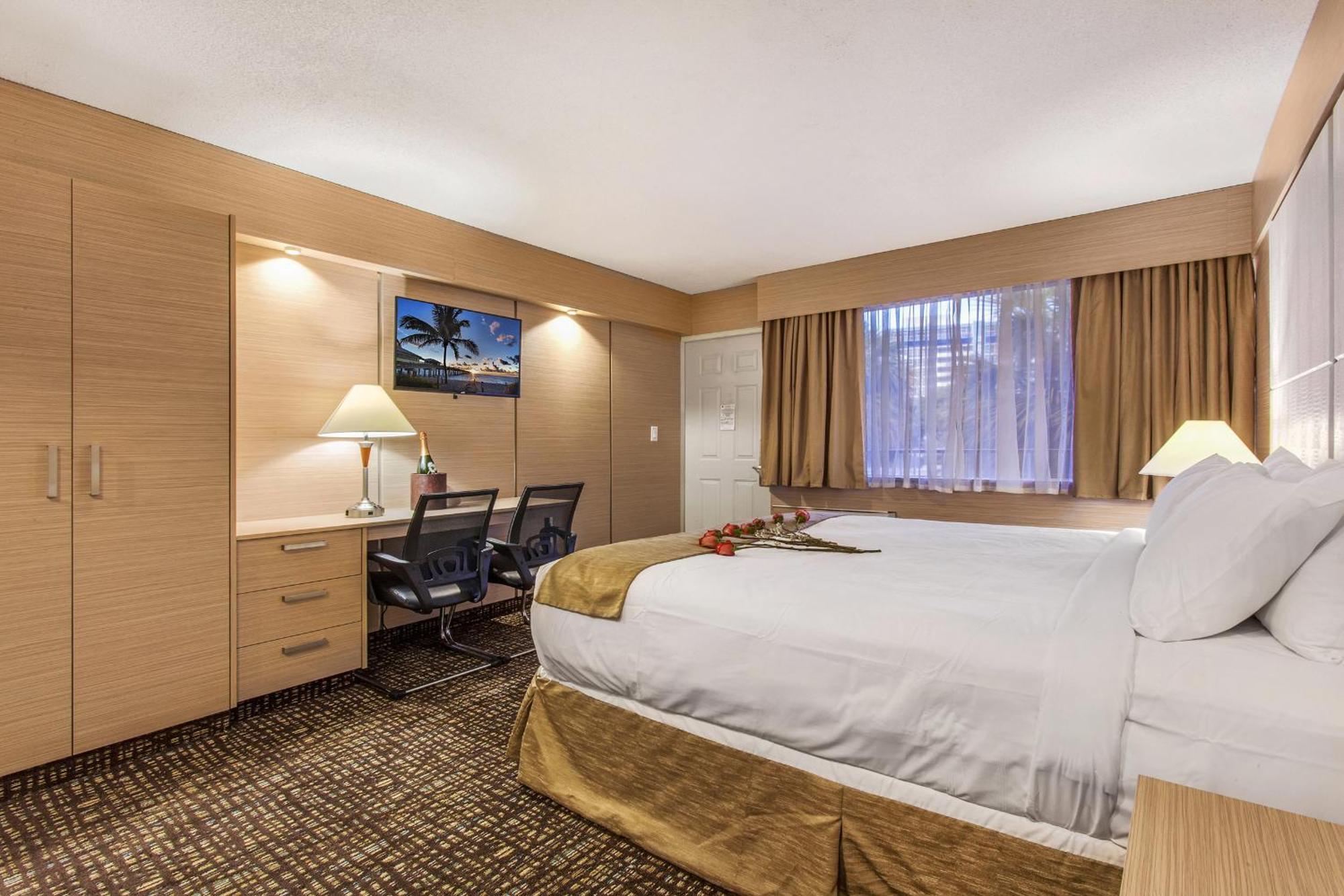Standard King Room,1211442226:JPEG