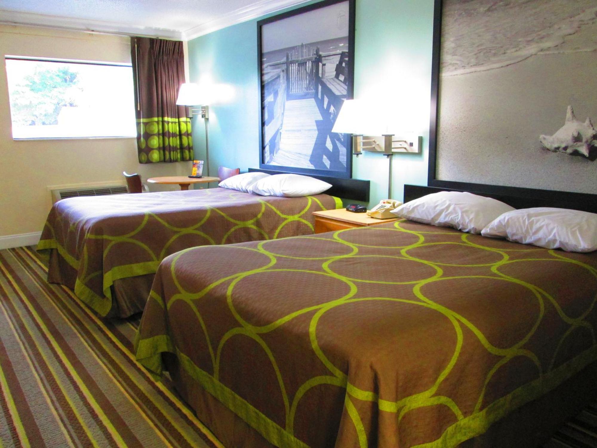 Two Double Beds Non-Smoking
