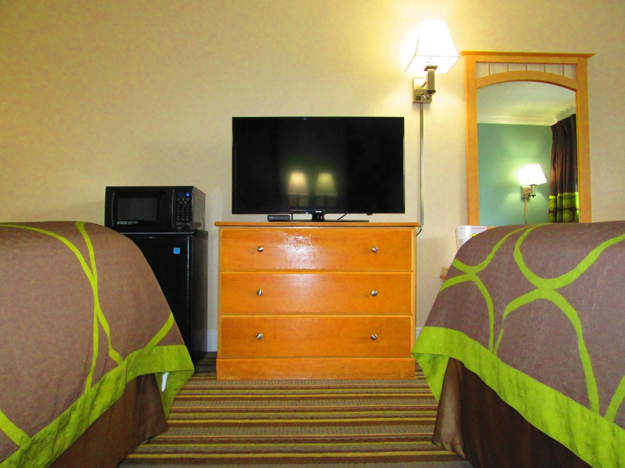 Two Double Beds Non-Smoking