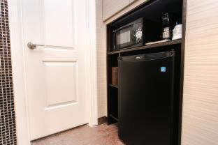 Deluxe King Room with Kitchenette,1213804807:JPEG