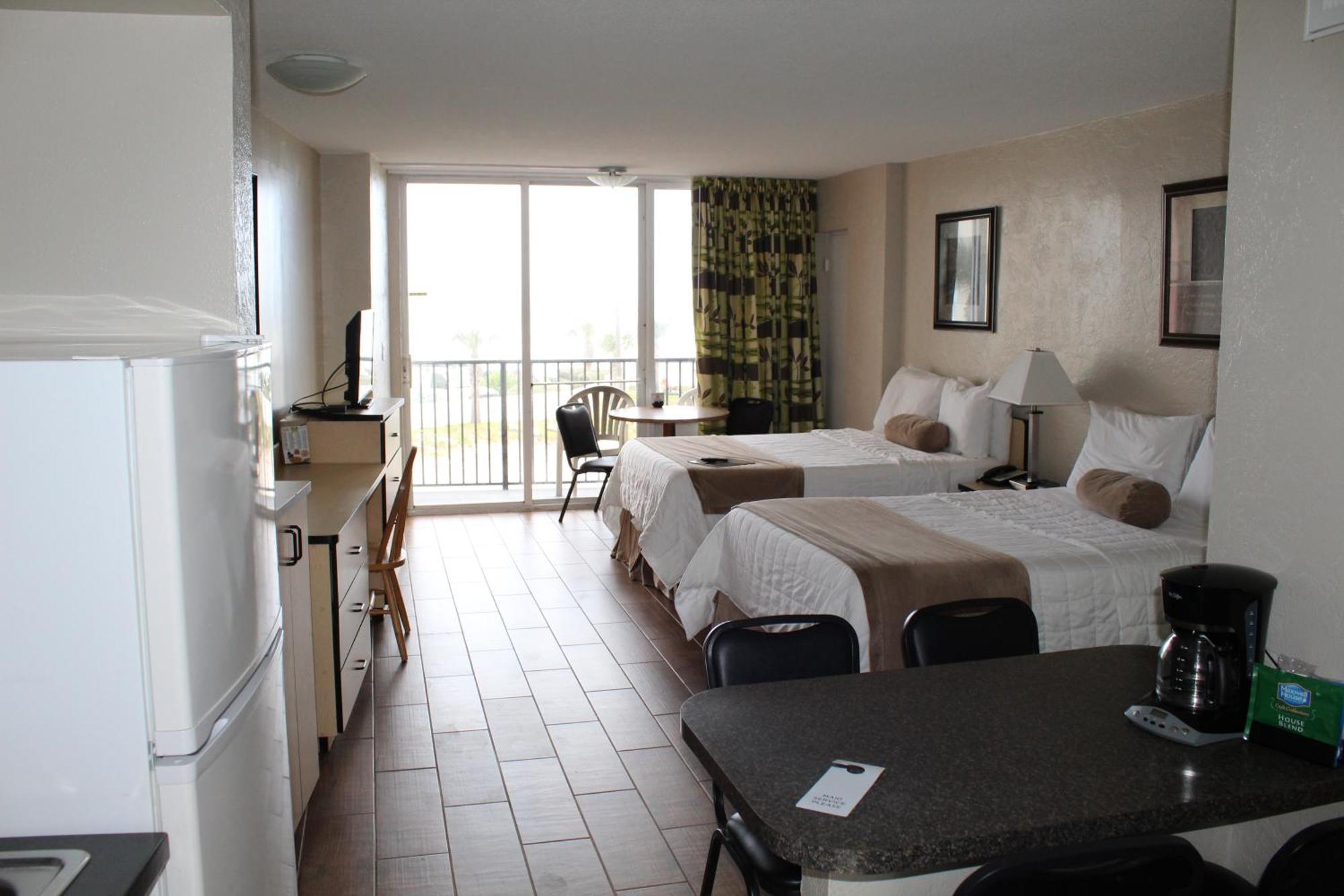 Deluxe Double Room Pool View