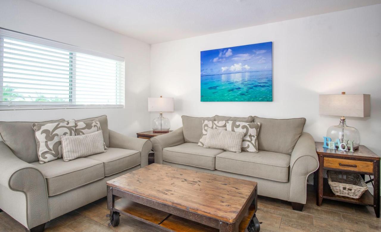 Standard One Bedroom King Suite Balcony