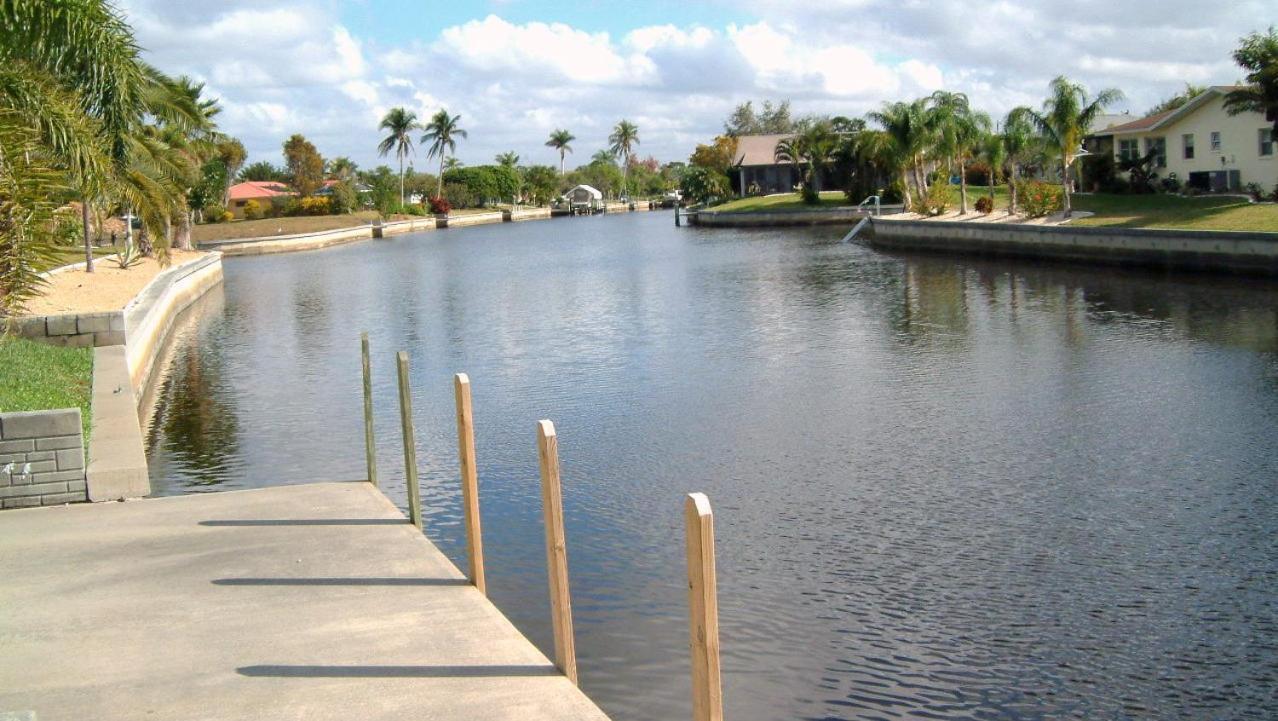 Villa Pool
