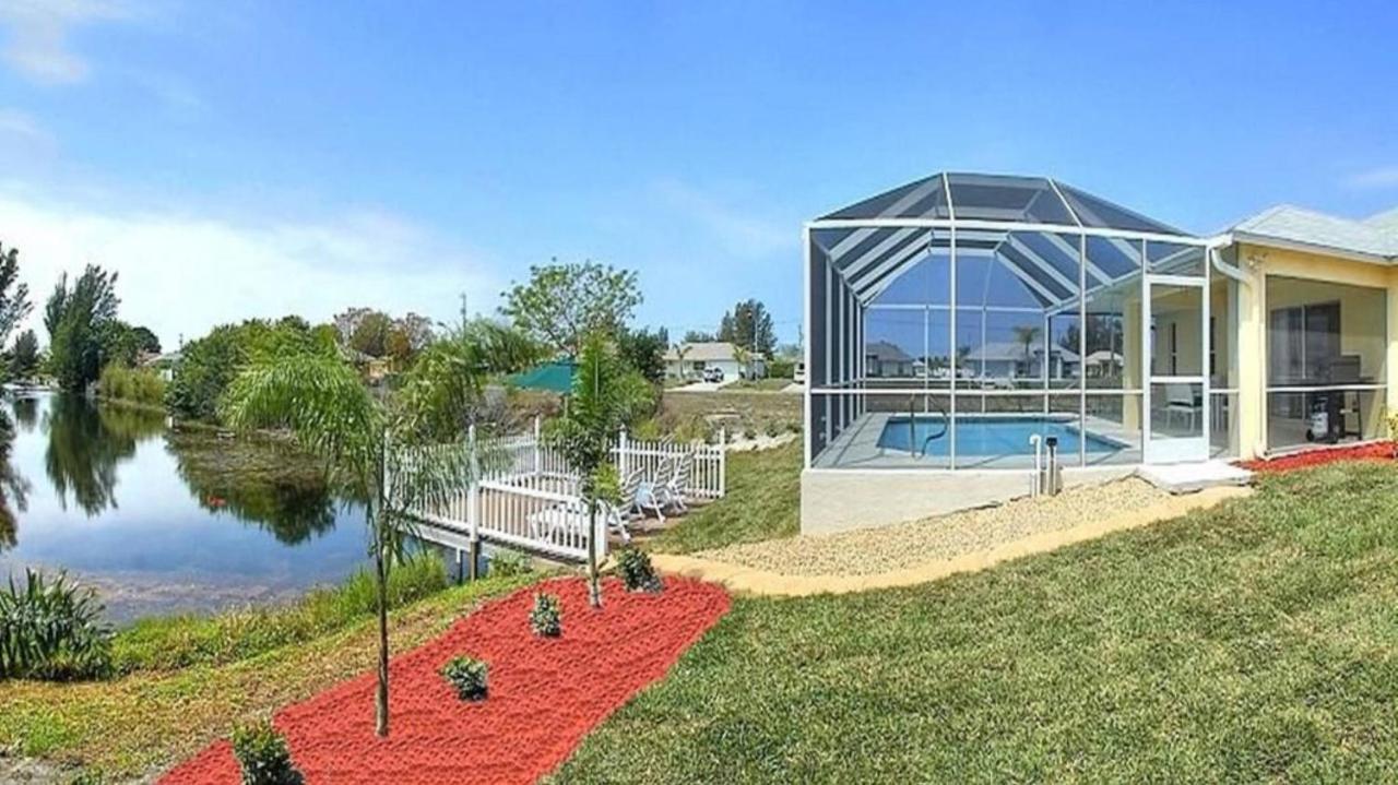 Villa Pool