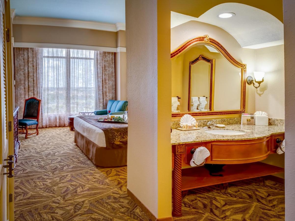 King Room,1556639749:JPEG