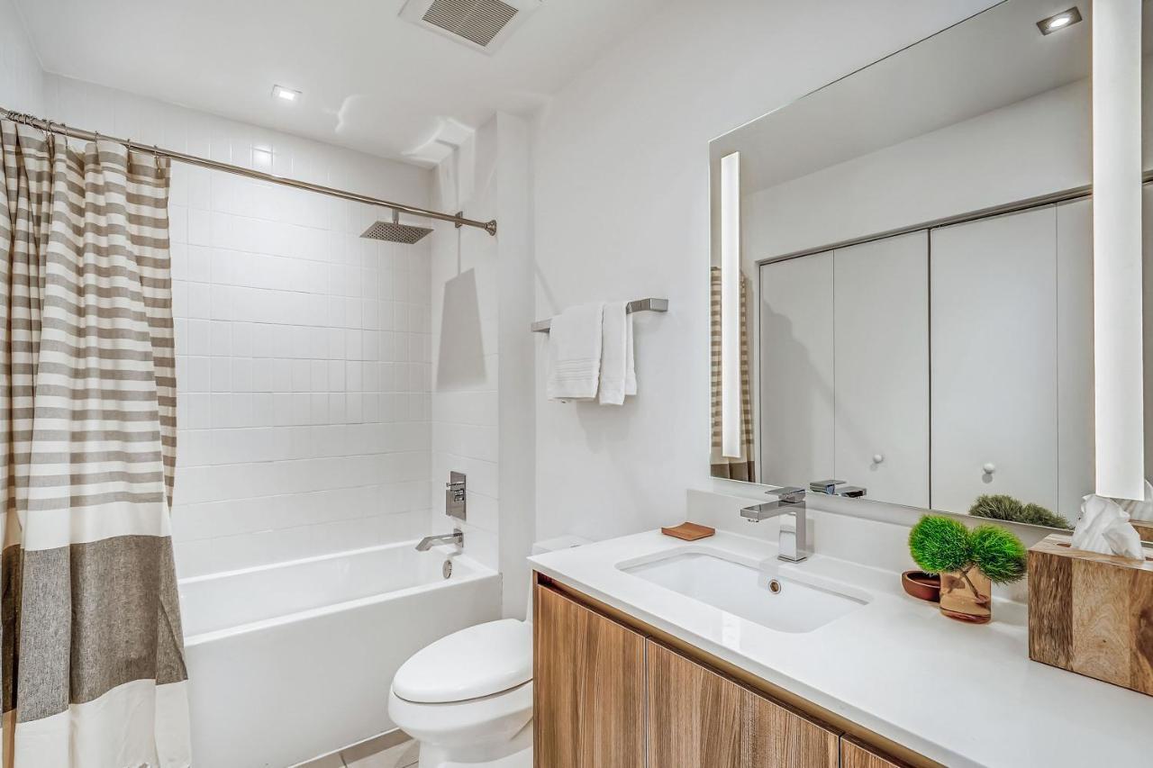 Suite con 1 dormitorio y 2 camas grandes