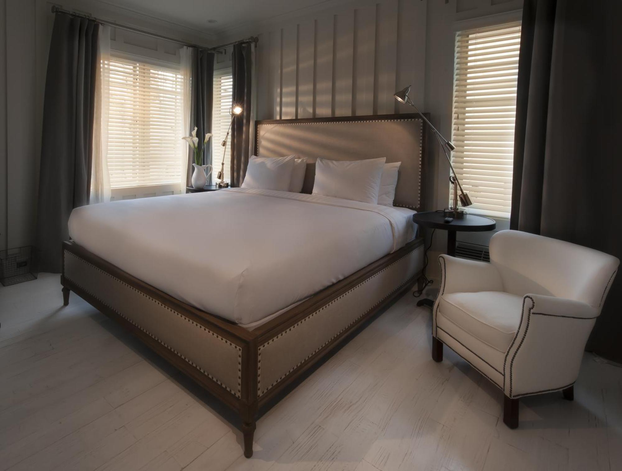 Queen Room - No Resort Fee,1276330738:JPEG