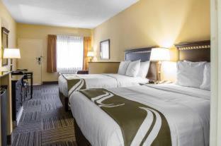 Queen Suite Two Queen Beds Non-Smoking