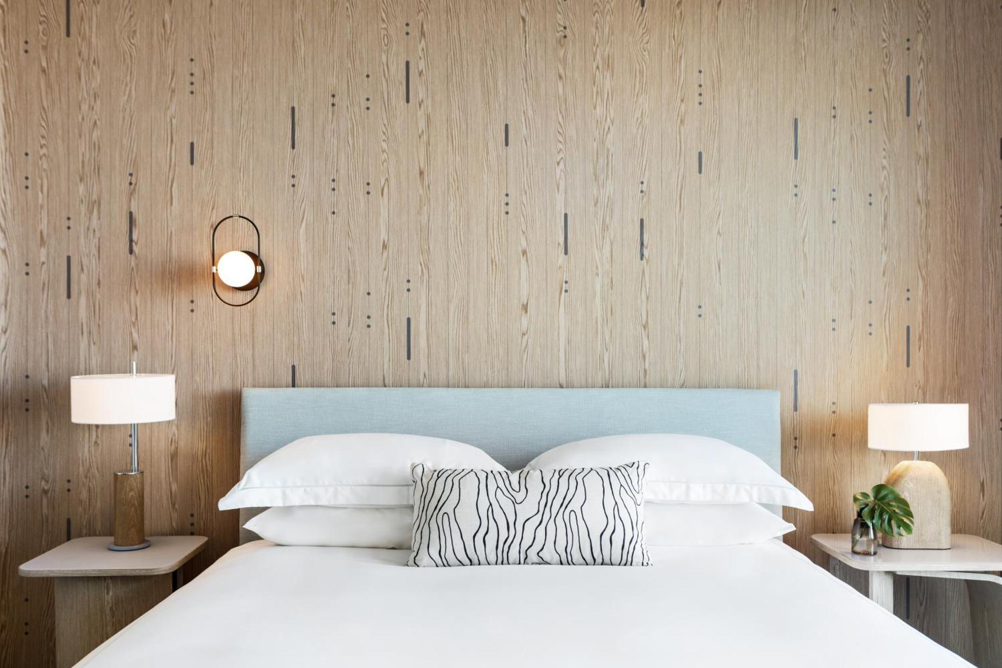 Premium Queen Room Balcony