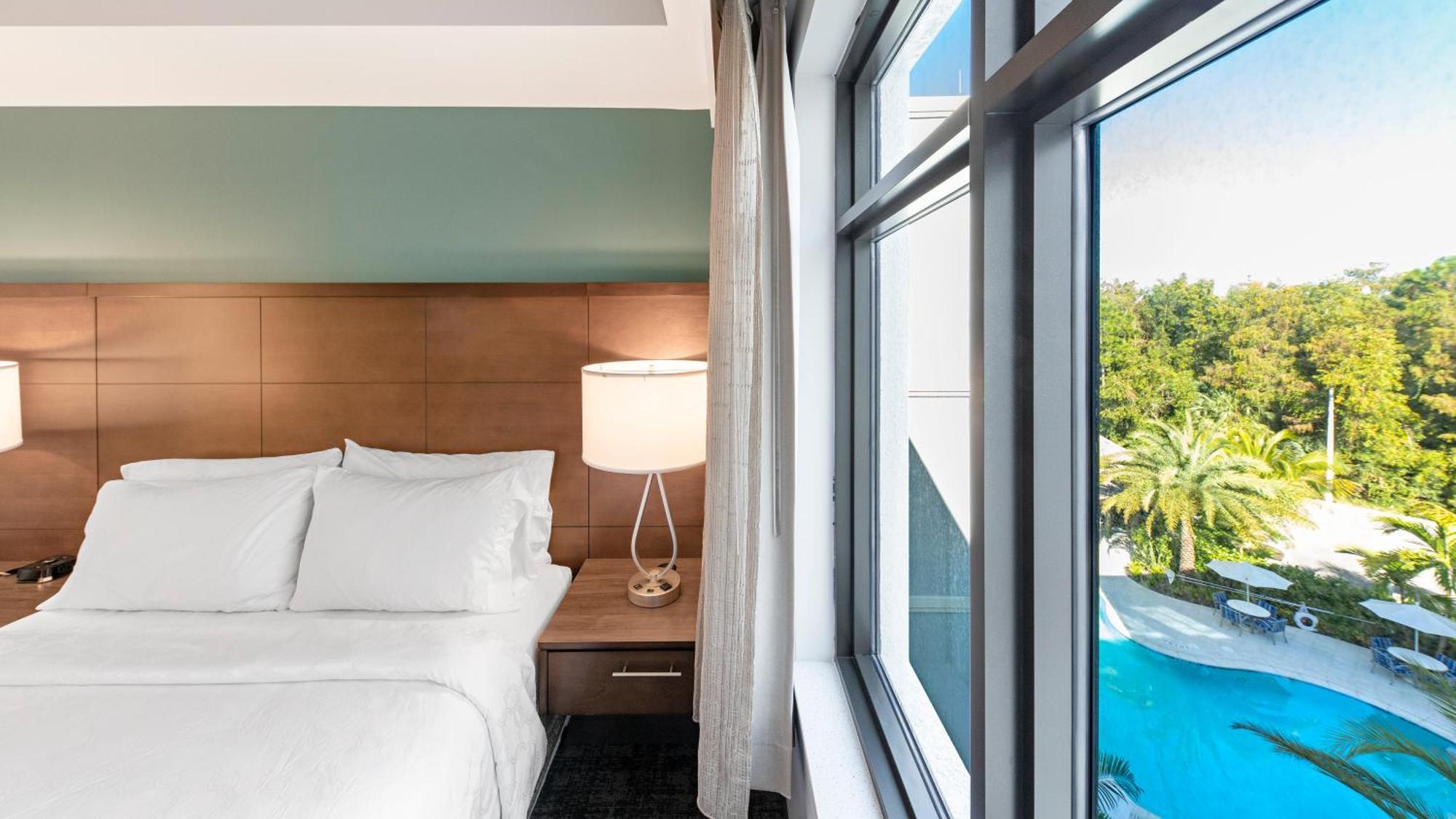 Studio Suite One Queen Bed