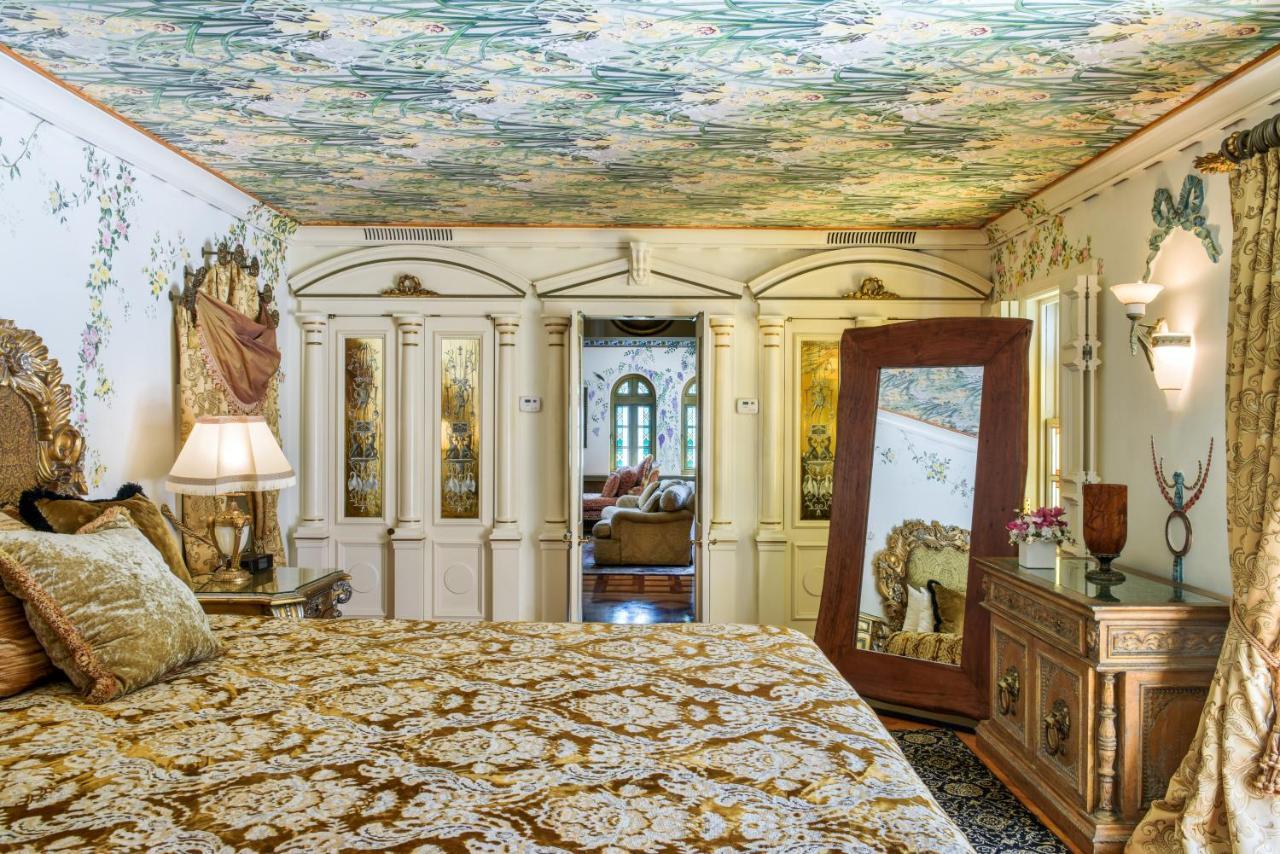 Suite Balcony