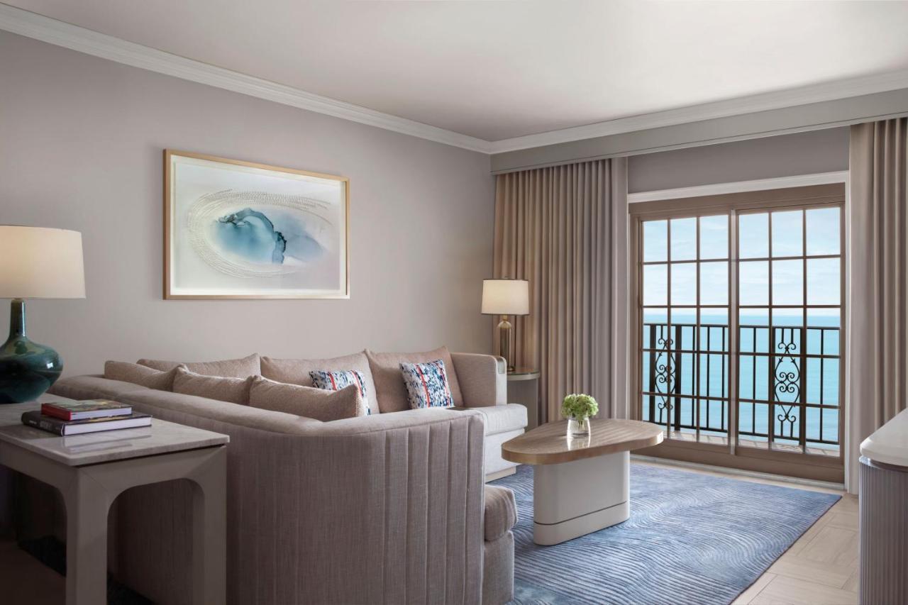 Ocean Front Suite,1364492159:JPEG
