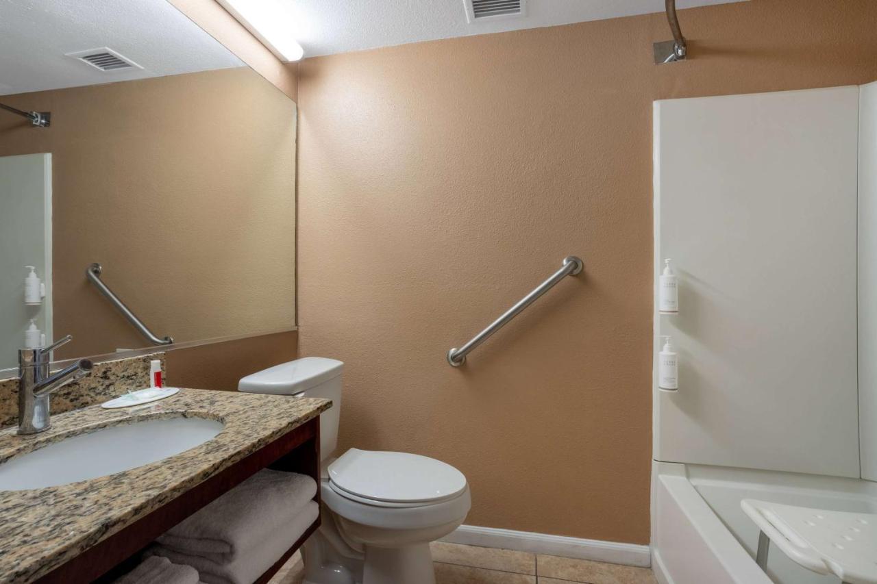 Deluxe Double Room Two Double Beds Disability Access Non-Smoking