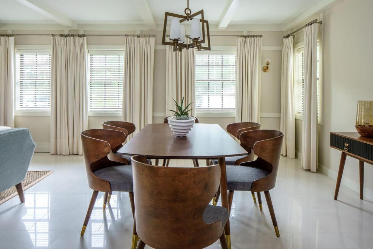 Two-Bedroom Suite with Kitchen,1407160559:JPEG