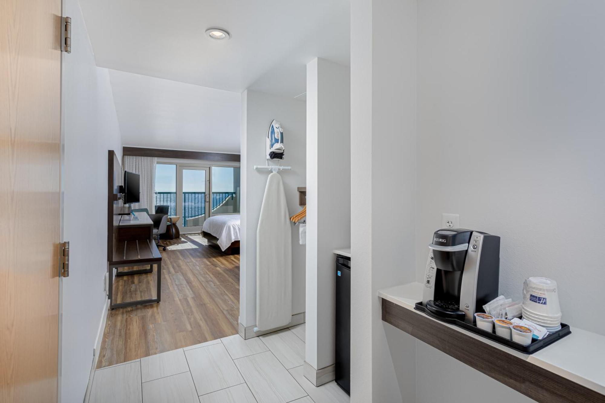 Standard Queen Room Two Queen Beds Communications Accessible