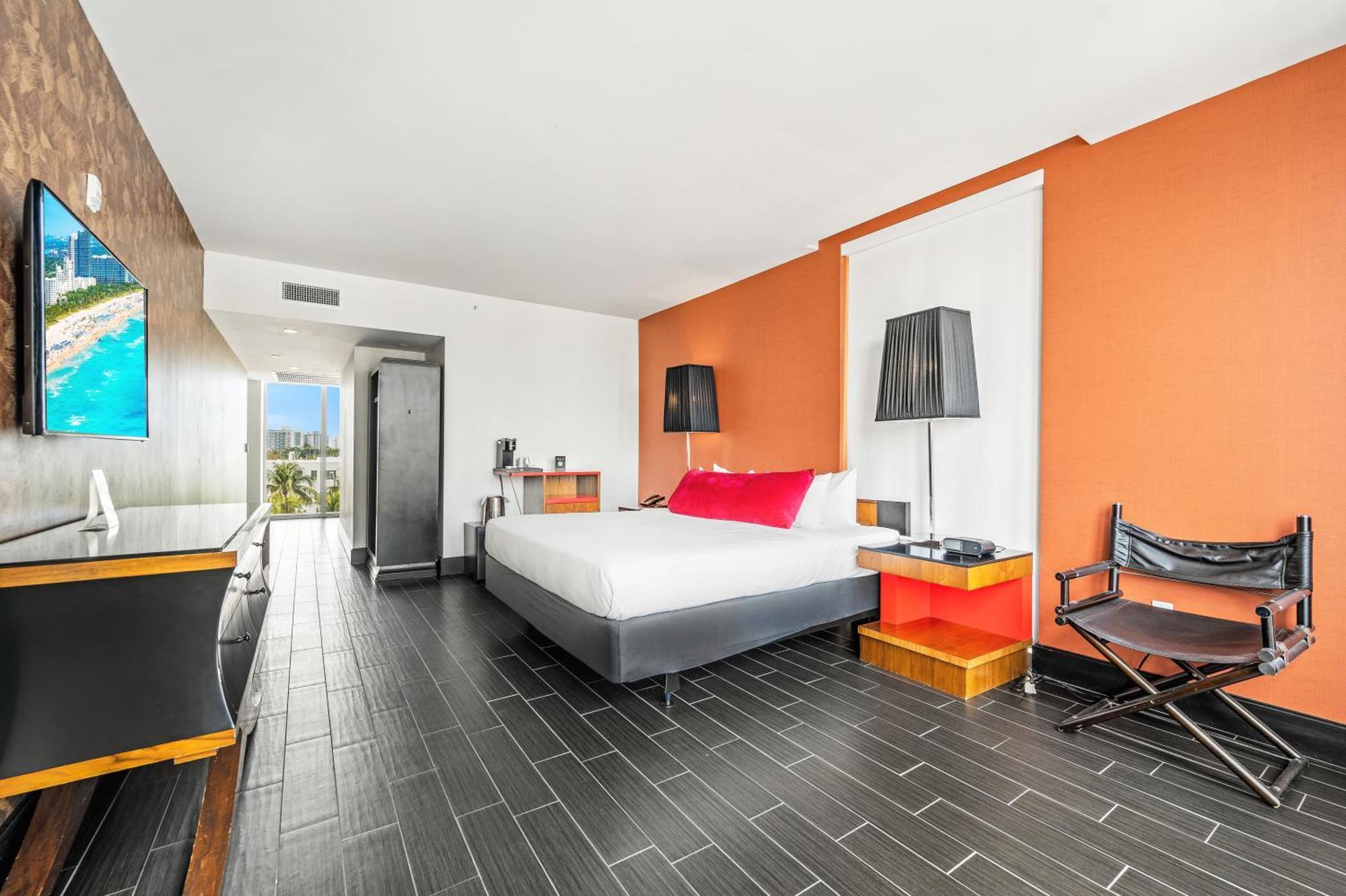 King Suite with Balcony ADA