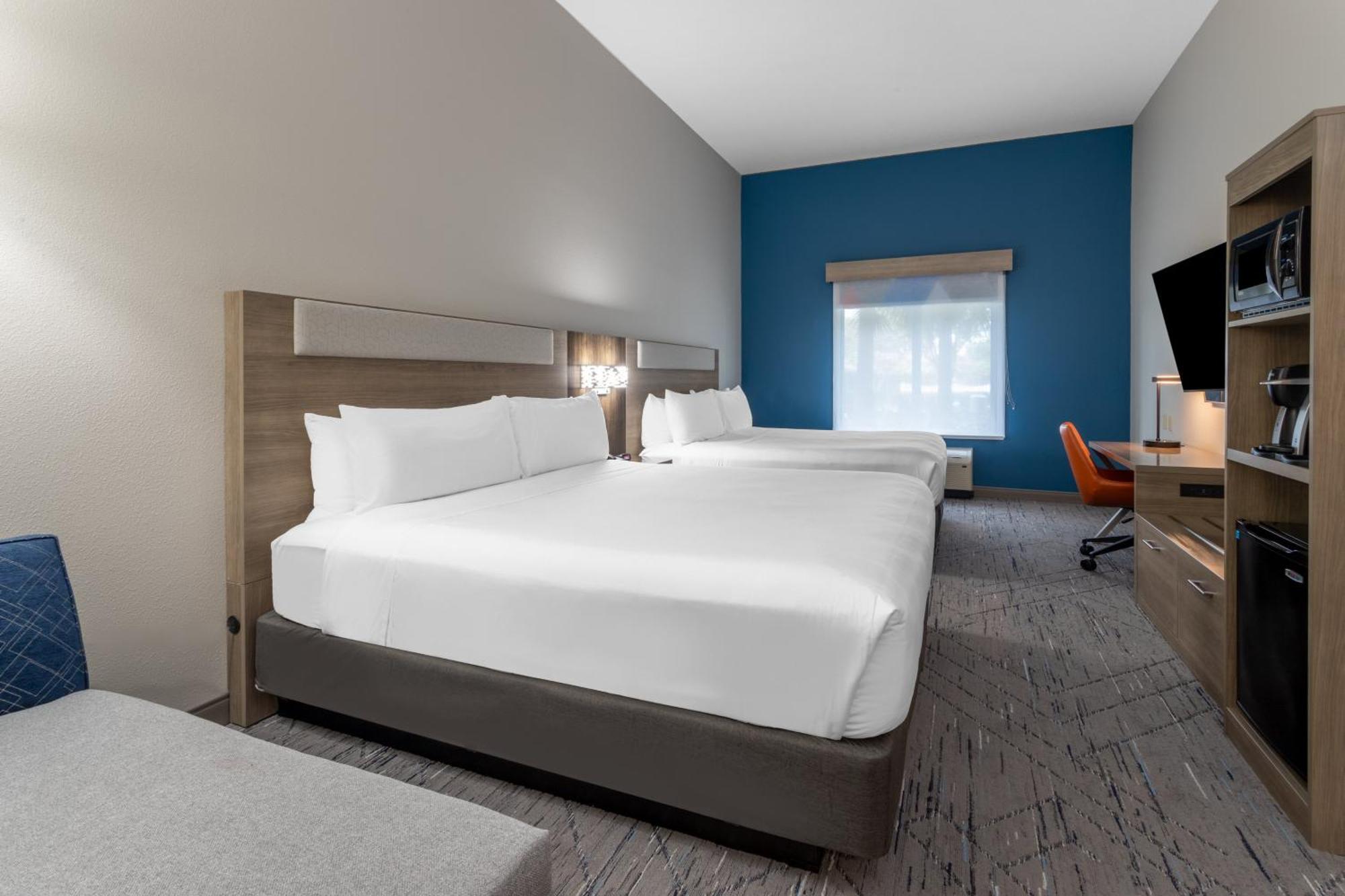 Deluxe Room Two King Beds Non-Smoking