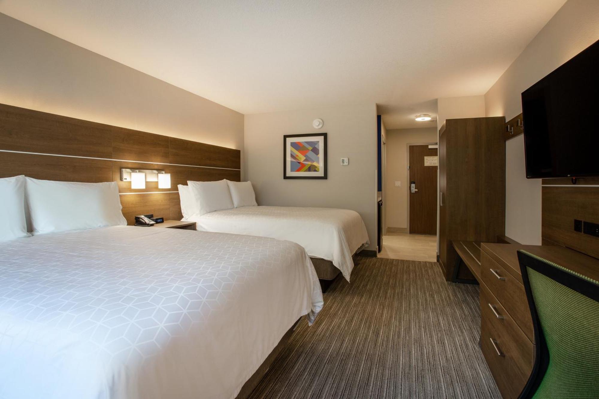 Standard Room Two Queen Beds