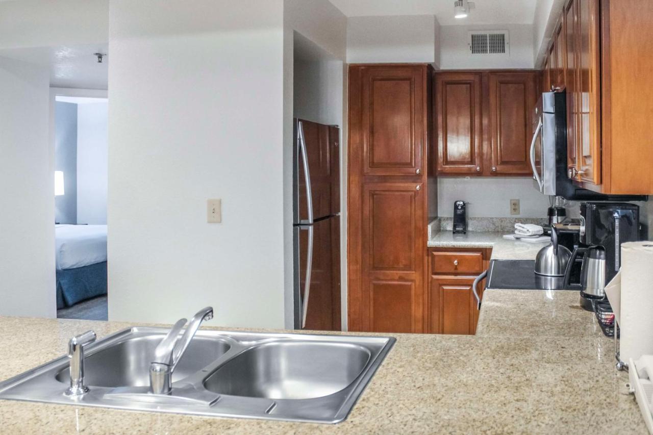 Two-Bedroom Suite