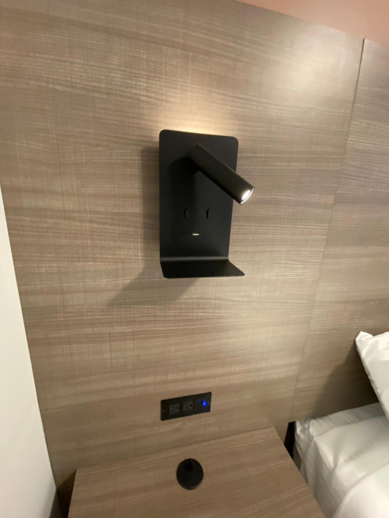 King Room - Newly Renovated Building