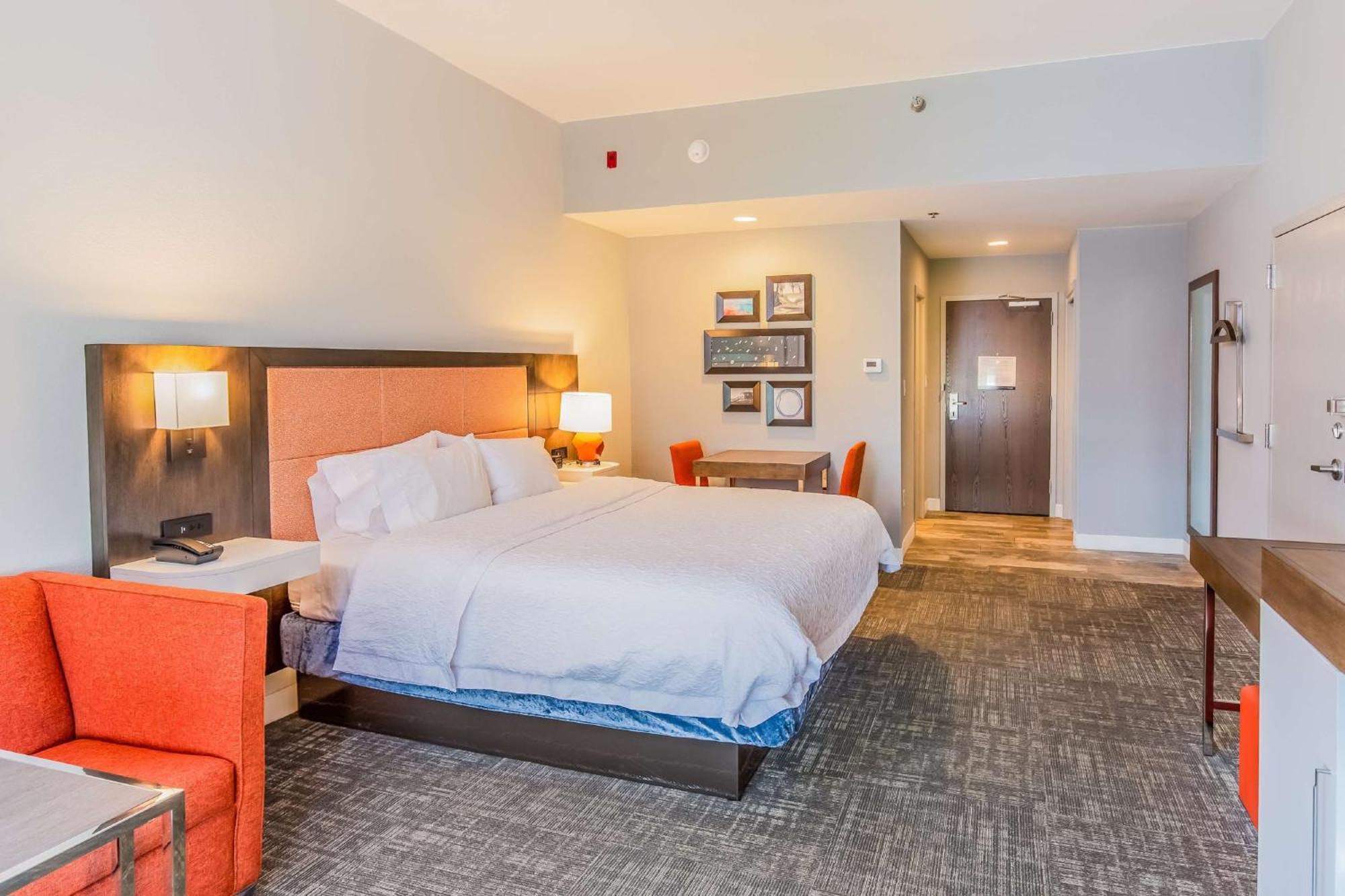 King Room Inland View