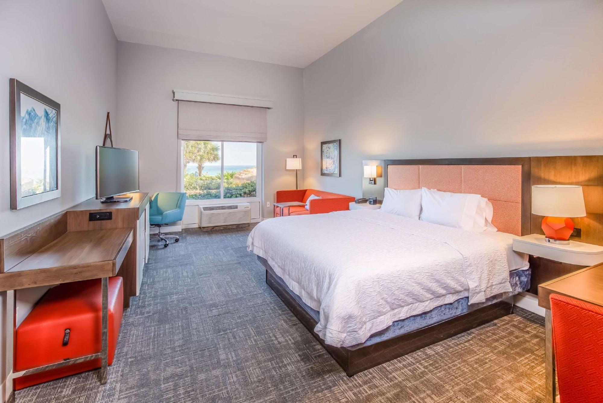 King Room Pool View