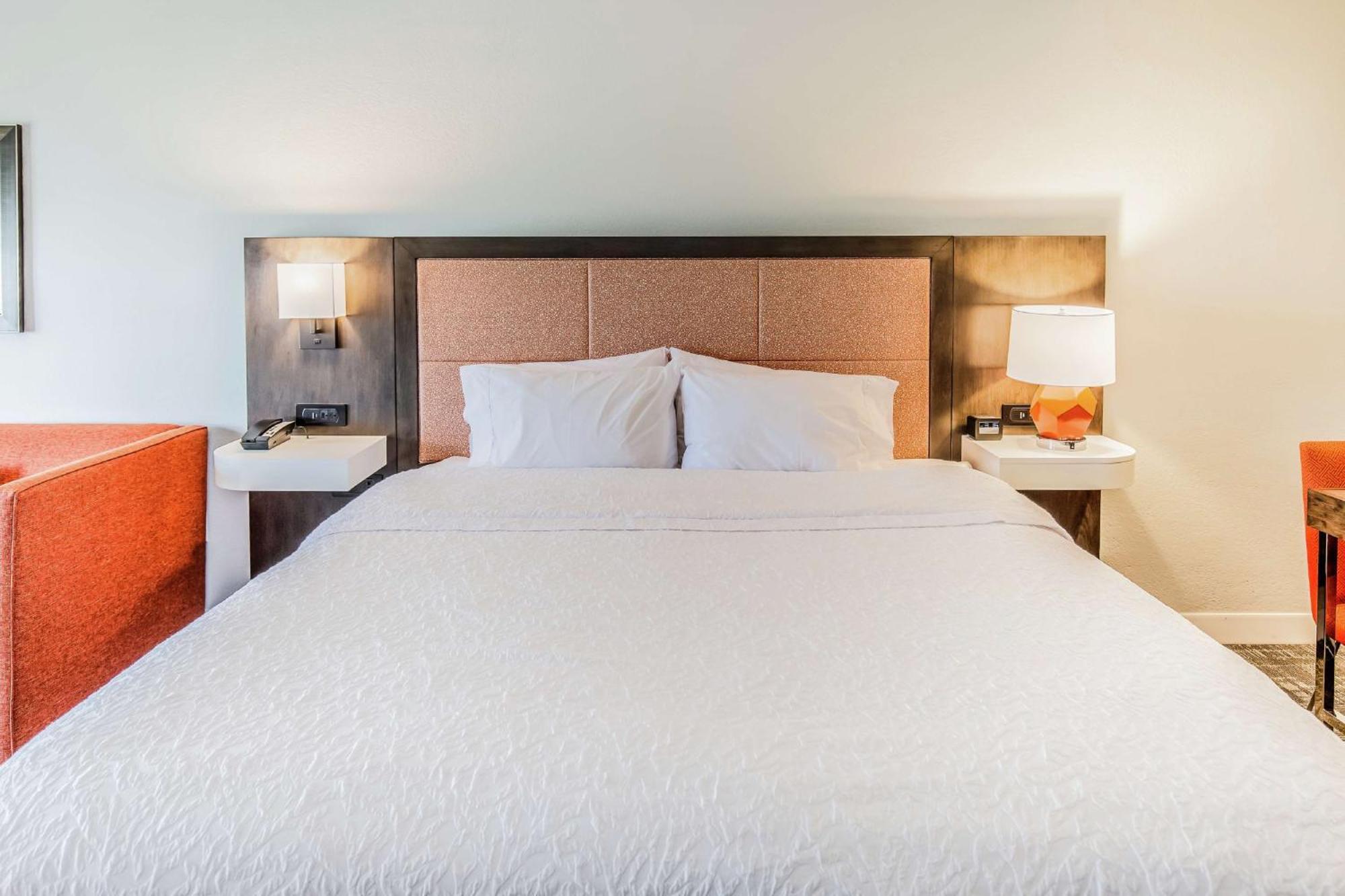 King Room Inland View