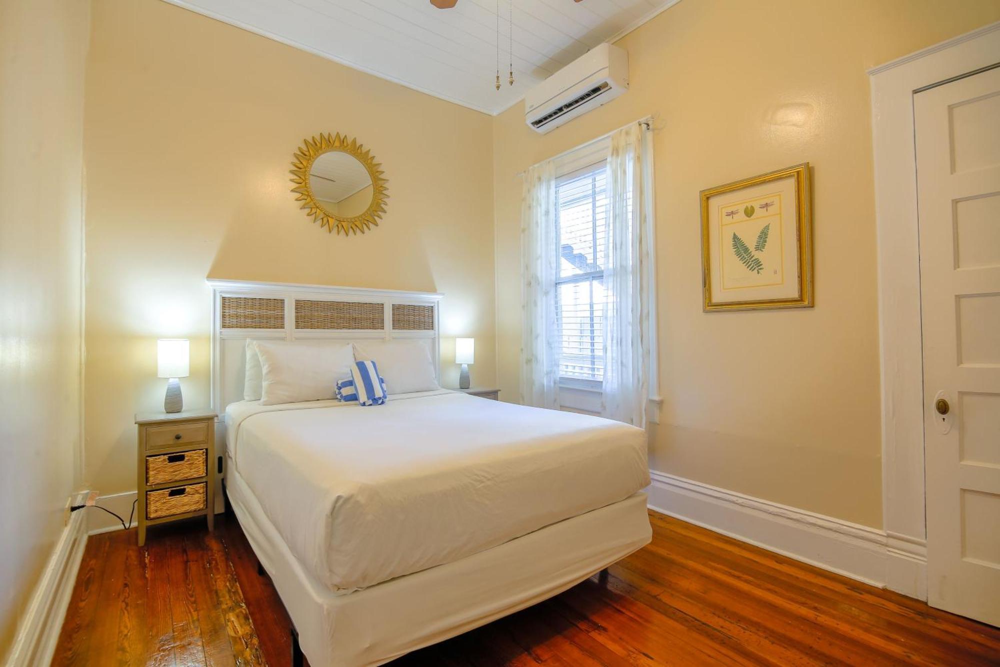 Queen Room Sofa Bed Ambrosia Suite