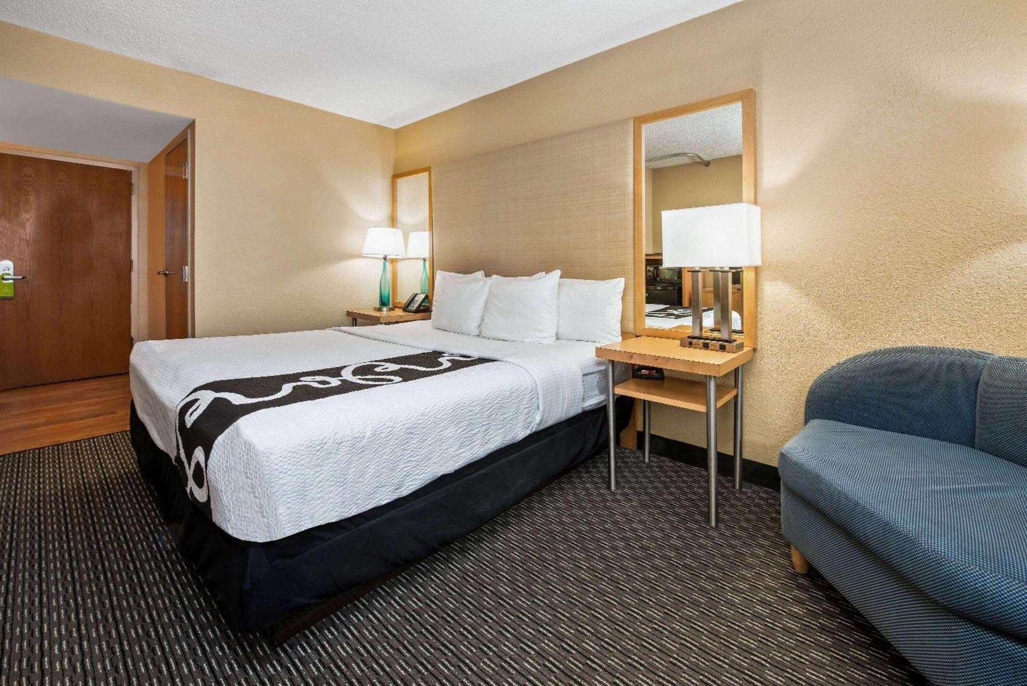 Executive King Room Non-Smoking