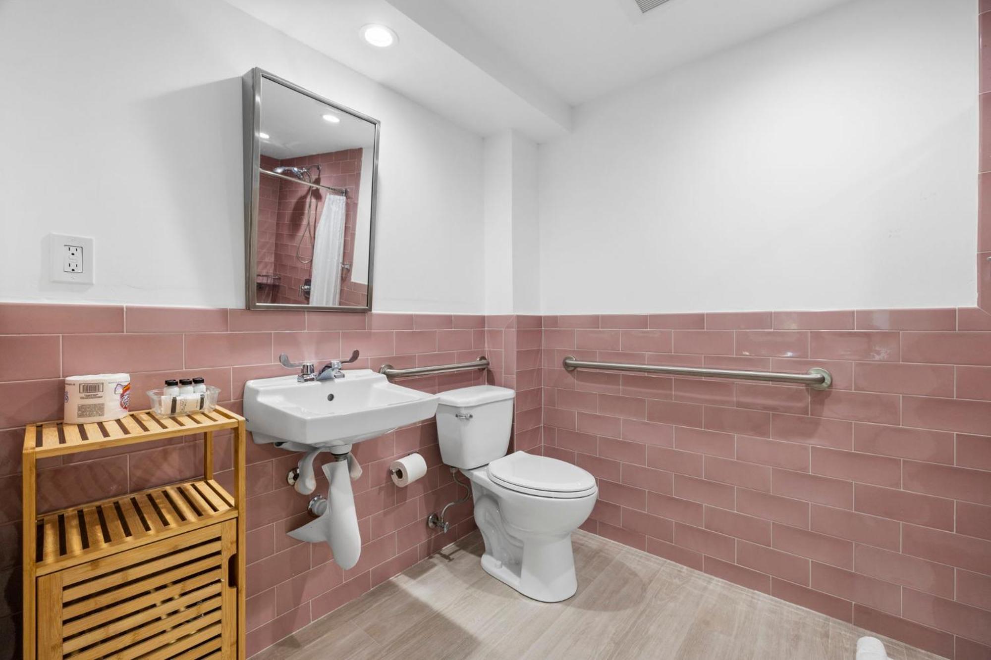 Queen Room Disability Access