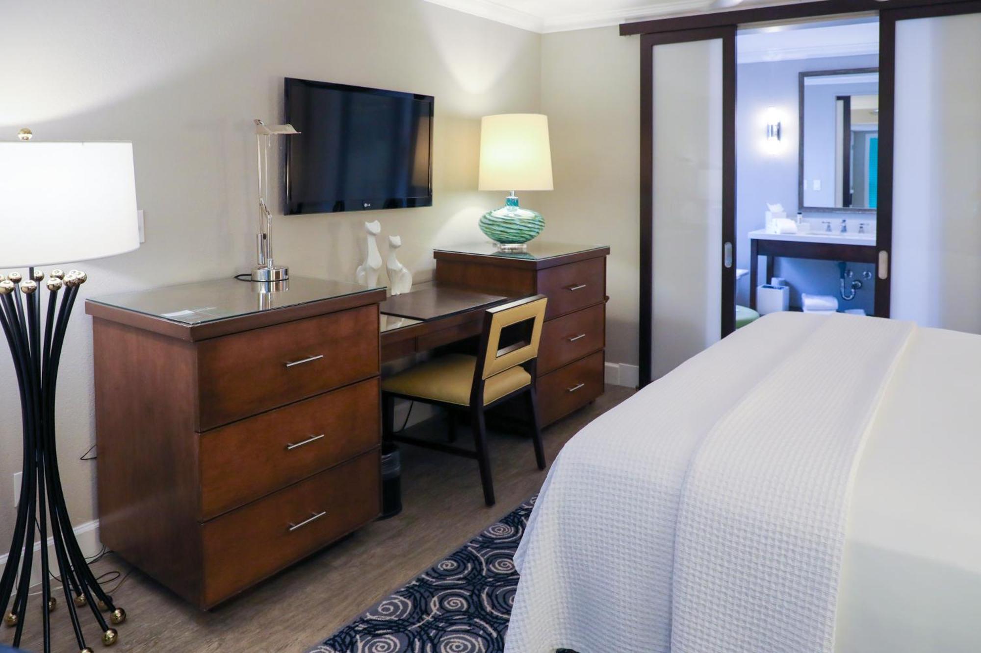 Deluxe Junior Suite