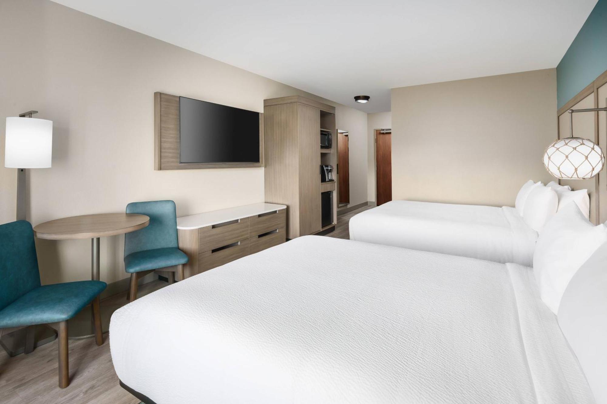 Queen Room Two Queen Beds