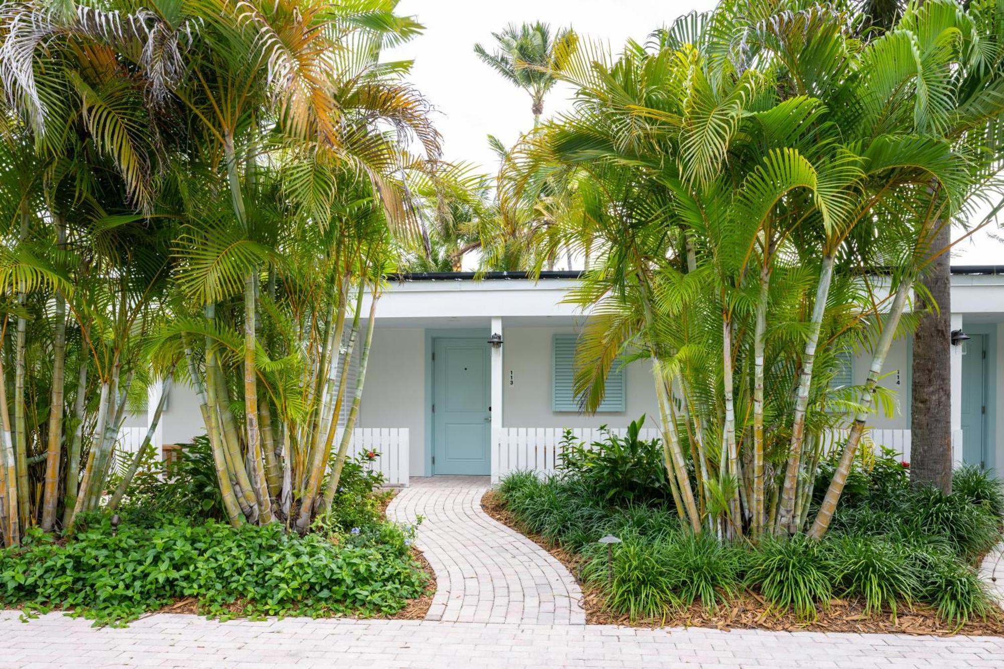 Brand New Tropical View Bungalow King,1620590953:JPEG