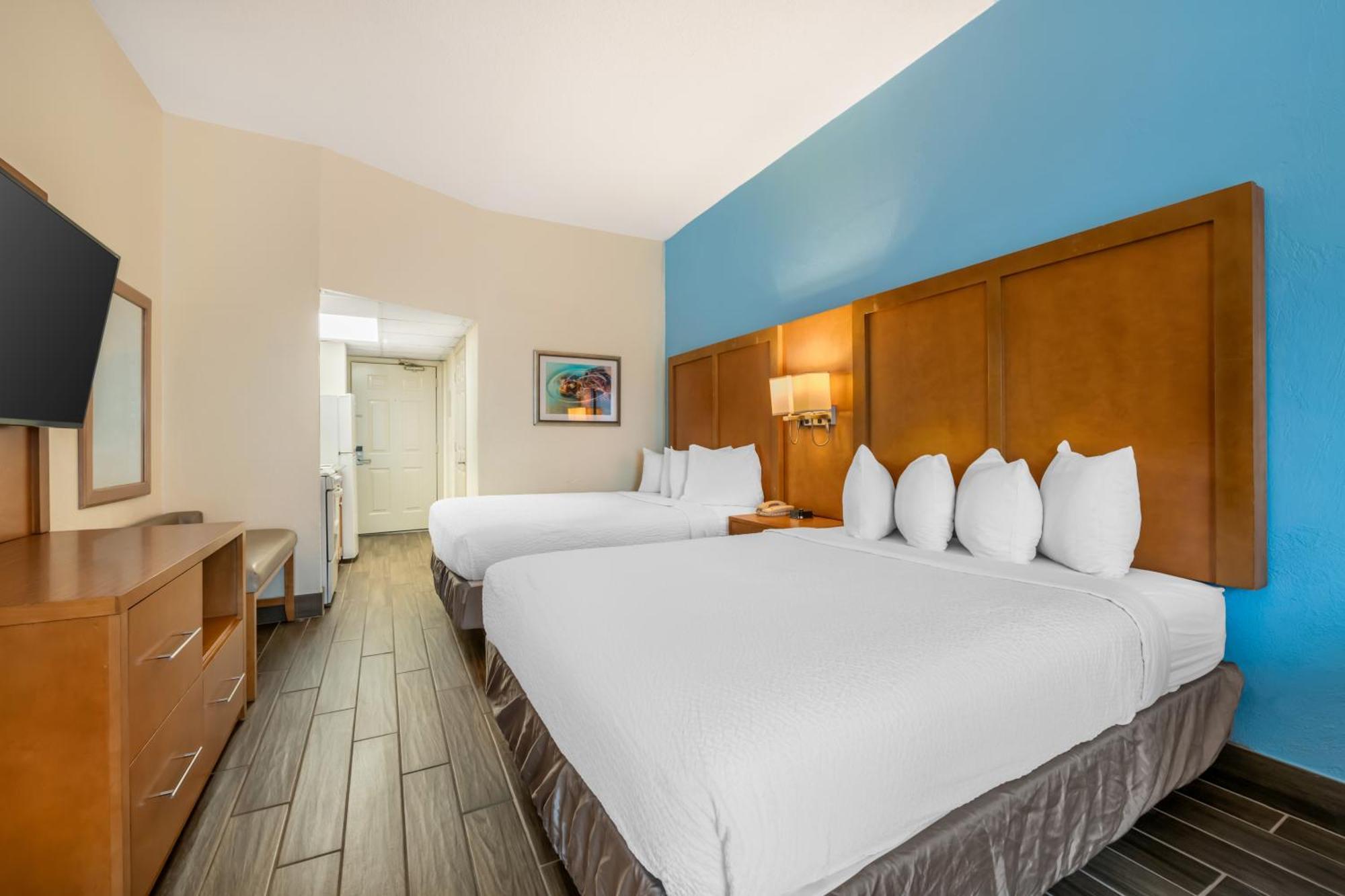 Deluxe Queen Room Two Queen Beds Ocean Front