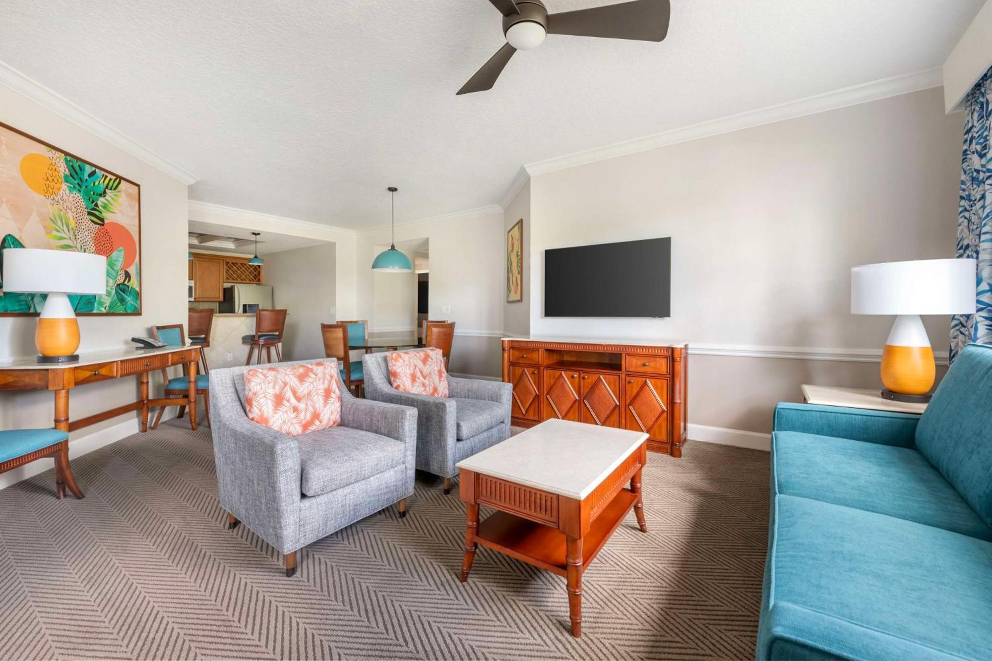 Two-Bedroom King Suite Queen Bed