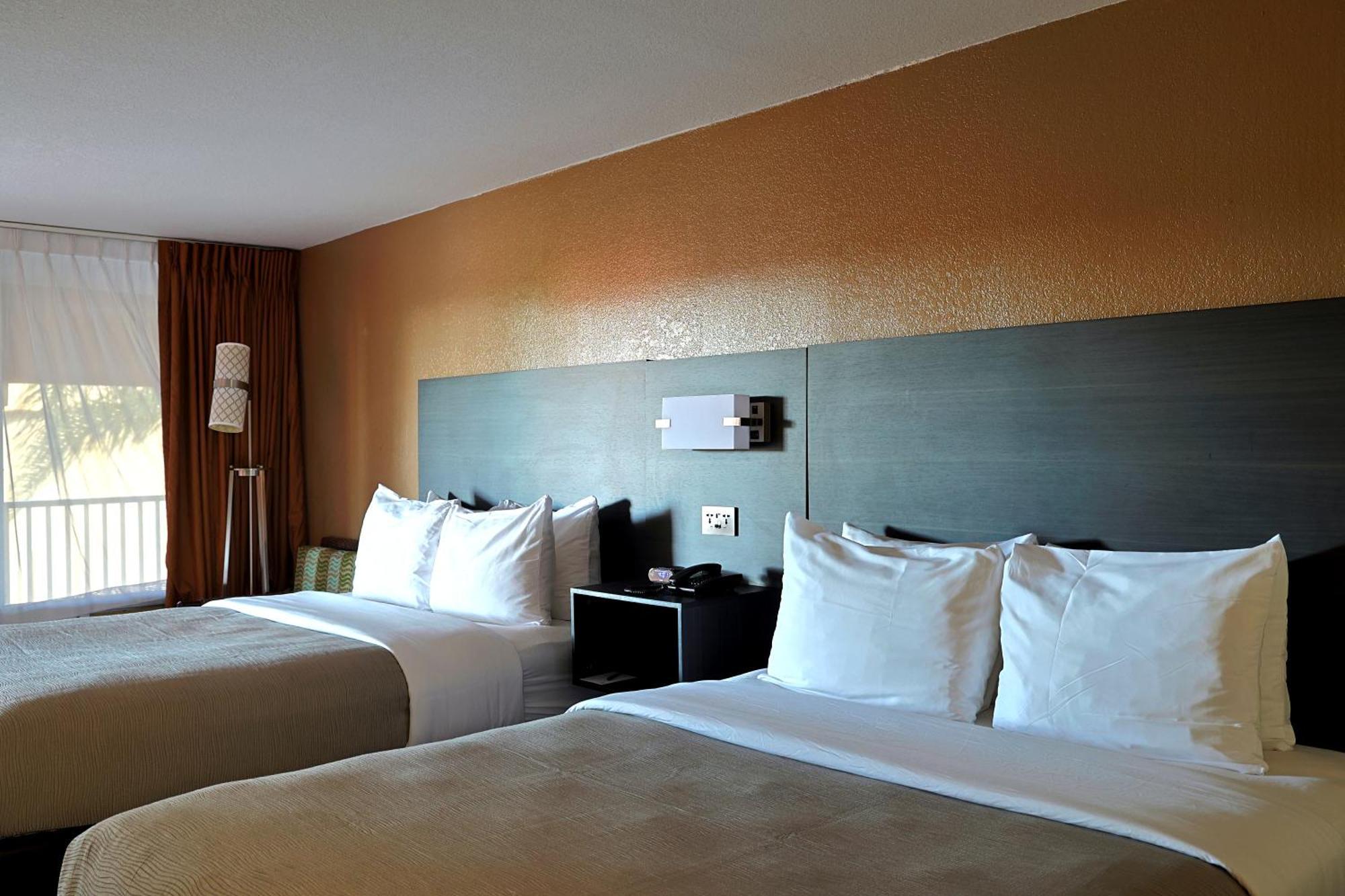 Queen Room Two Queen Beds