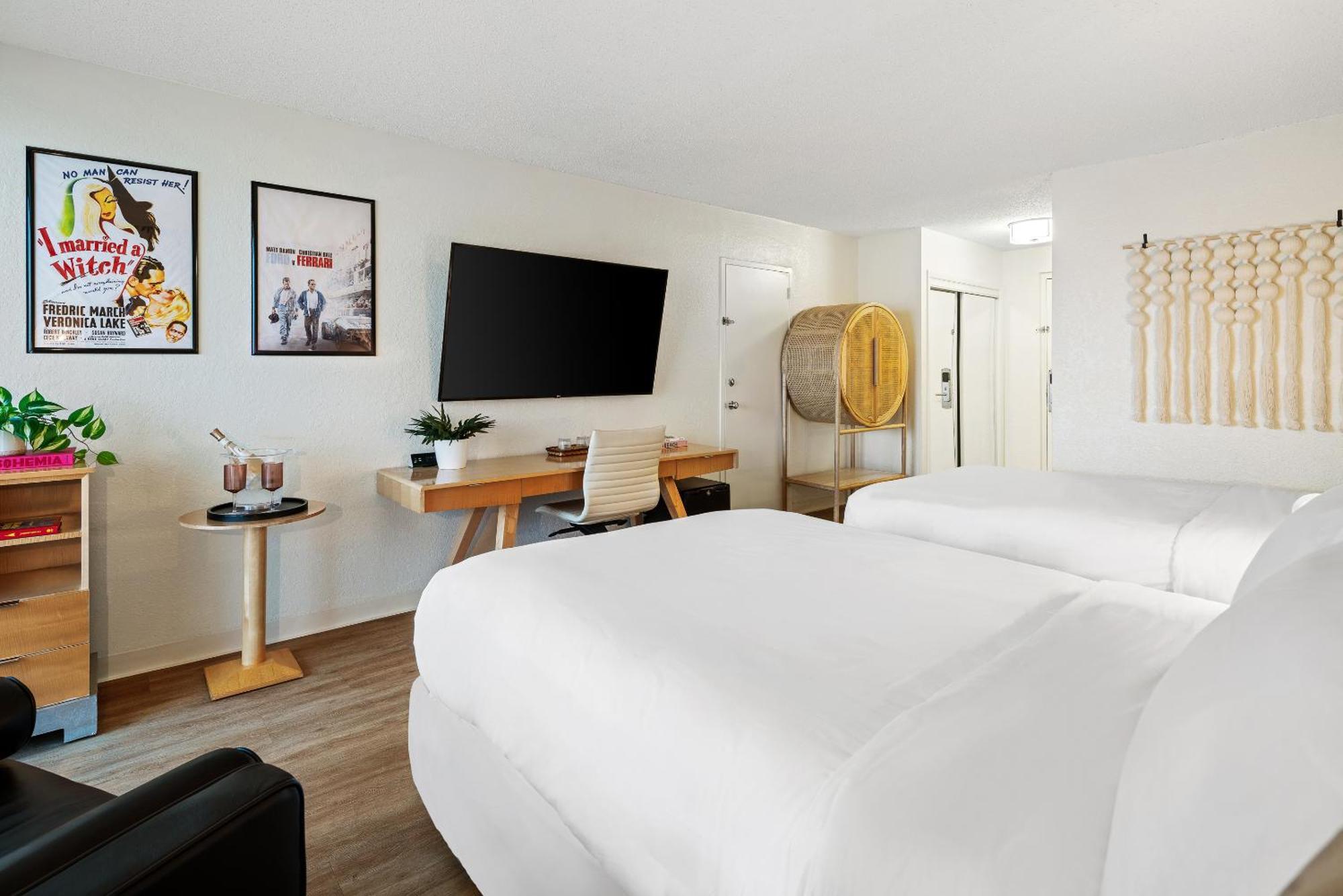 Queen Room with Two Queen Beds with Bay View