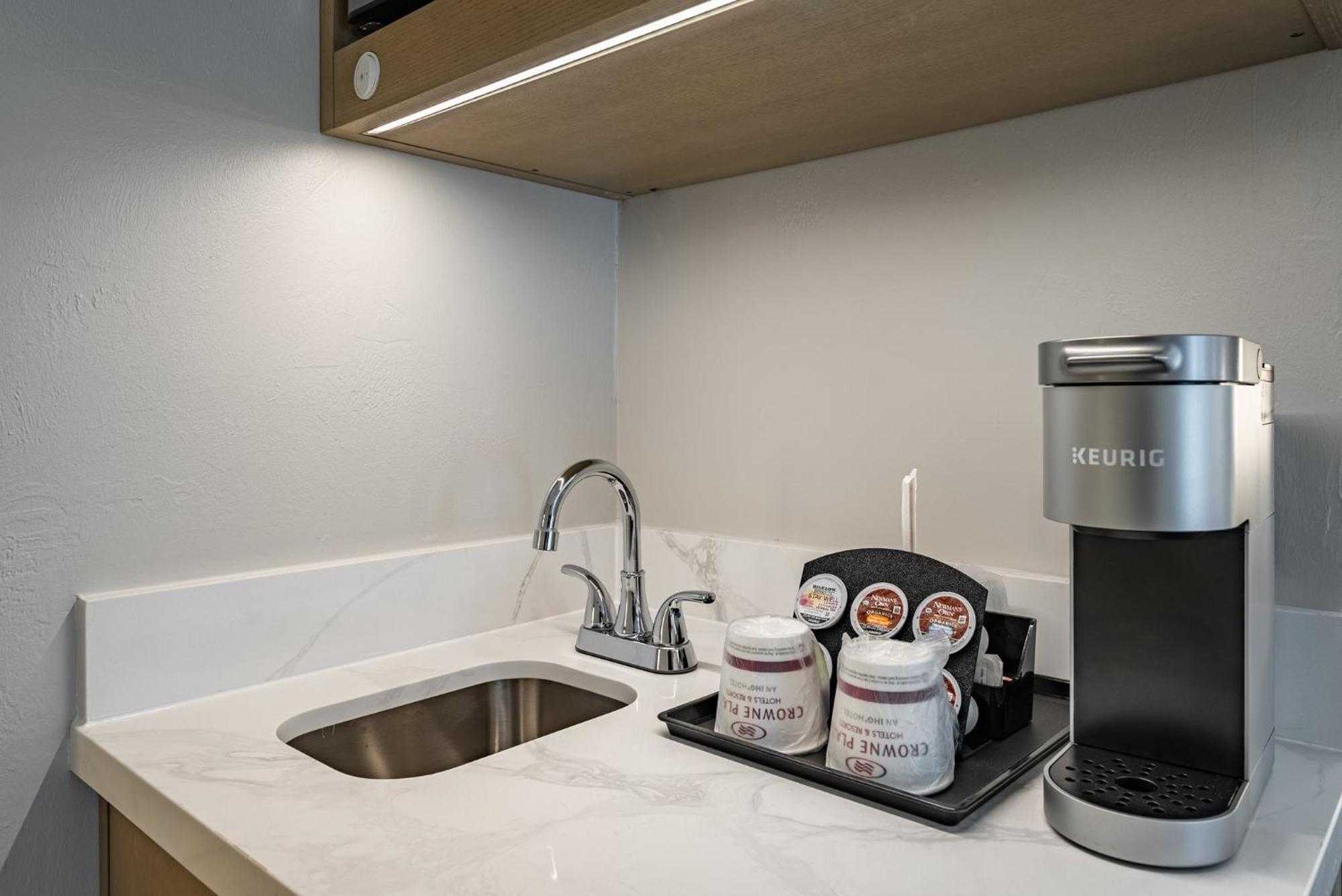 Premium King Room,1646897128:JPEG