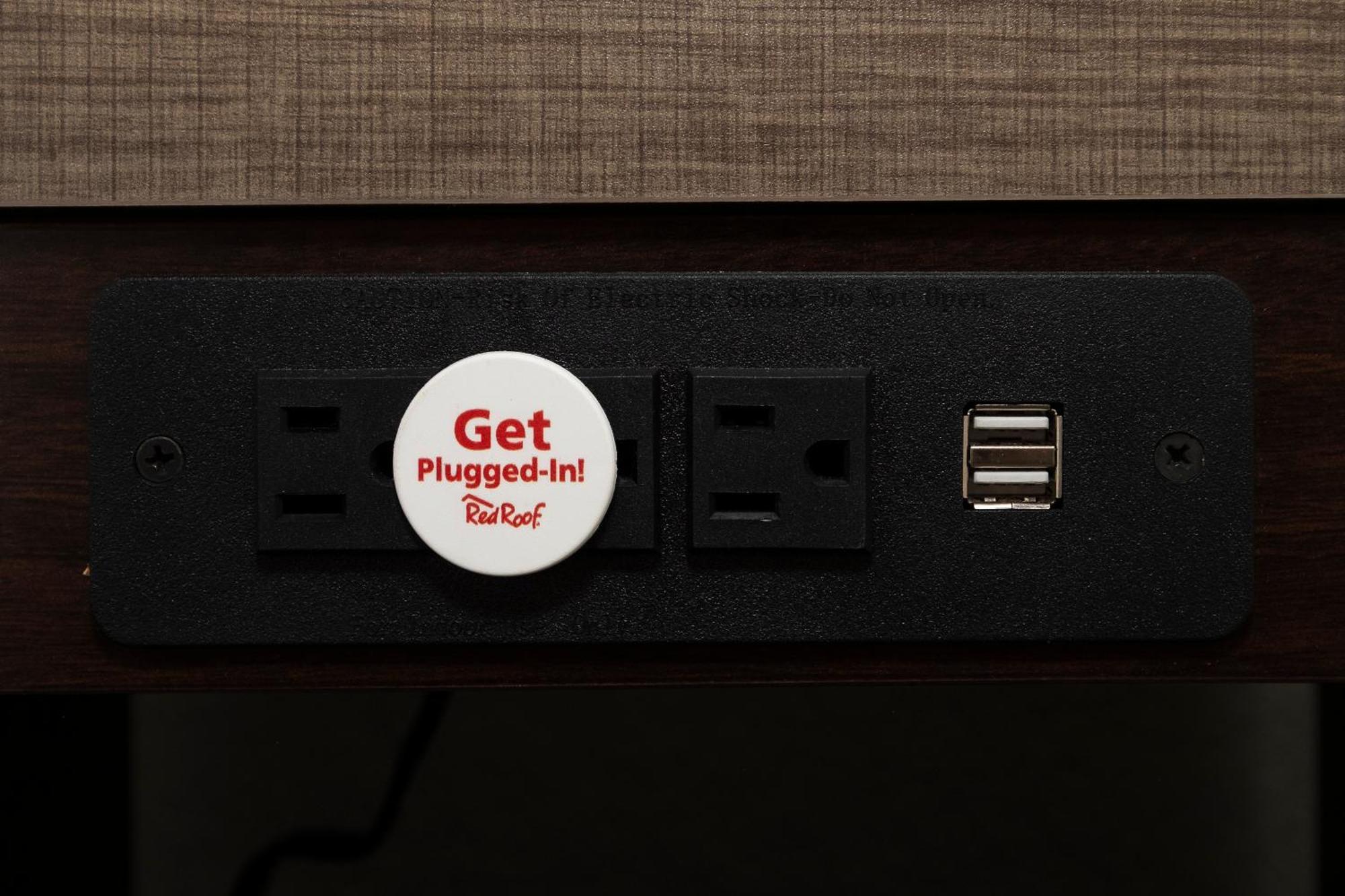 Superior King Room Poolside Smoke Free,1664657447:JPEG