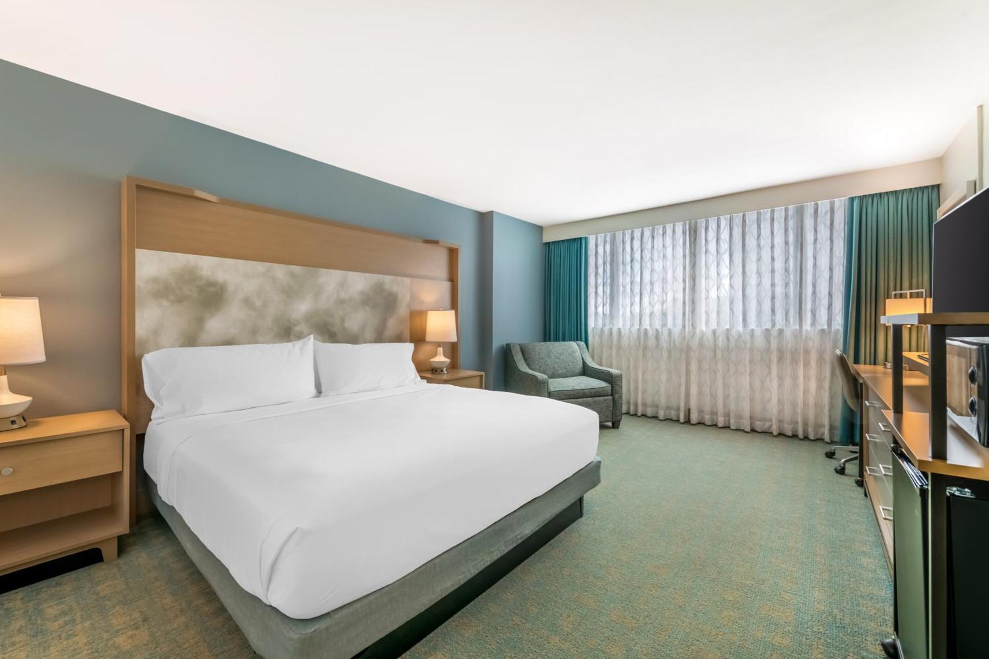 Standard King Room