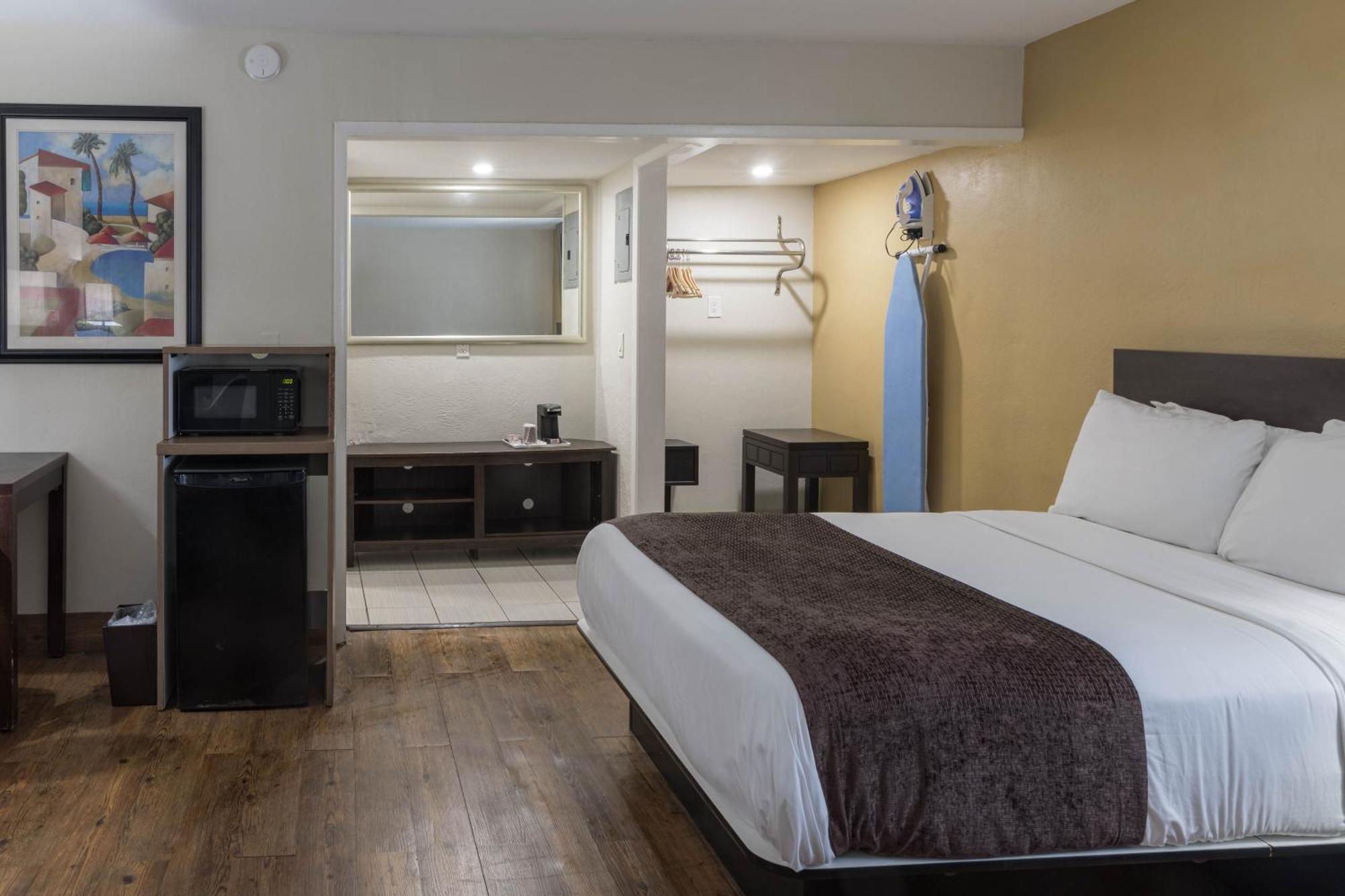 One King Bed & One Queen Bed