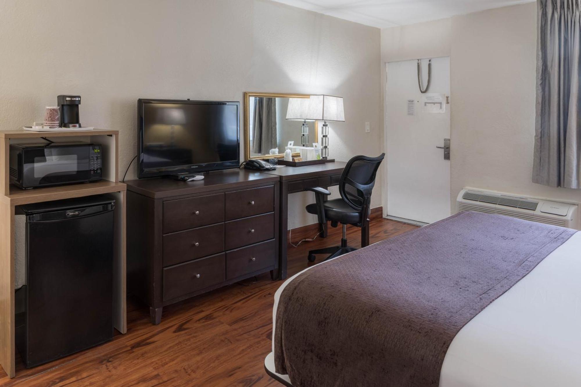 One King Bed