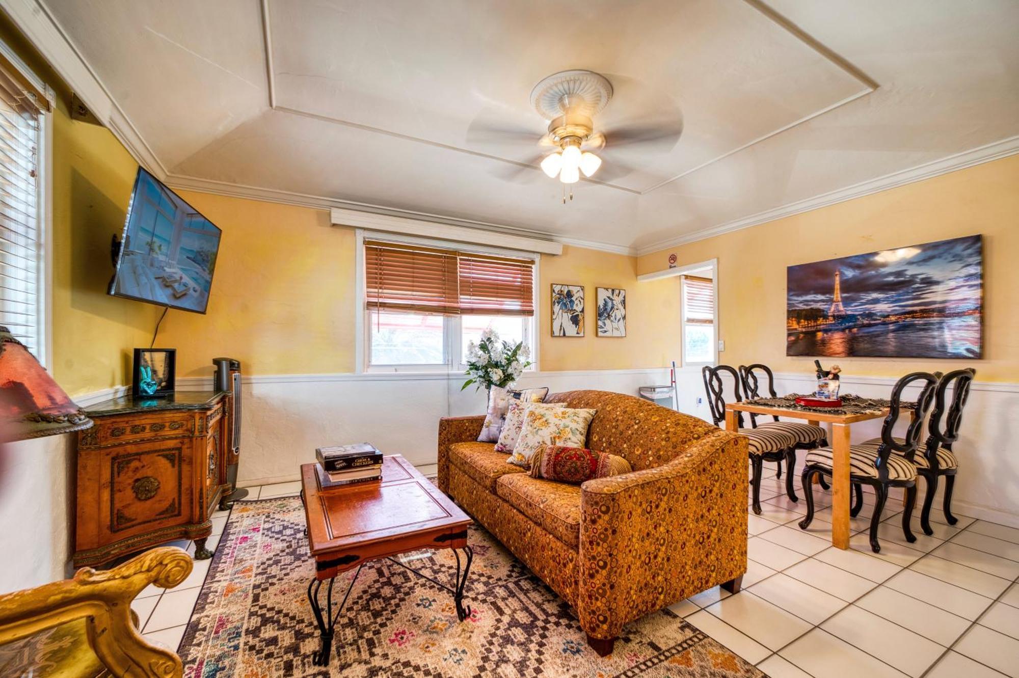 One-Bedroom Suite