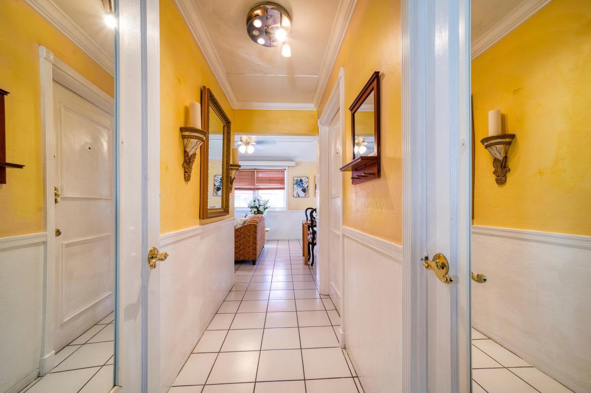 One-Bedroom Suite