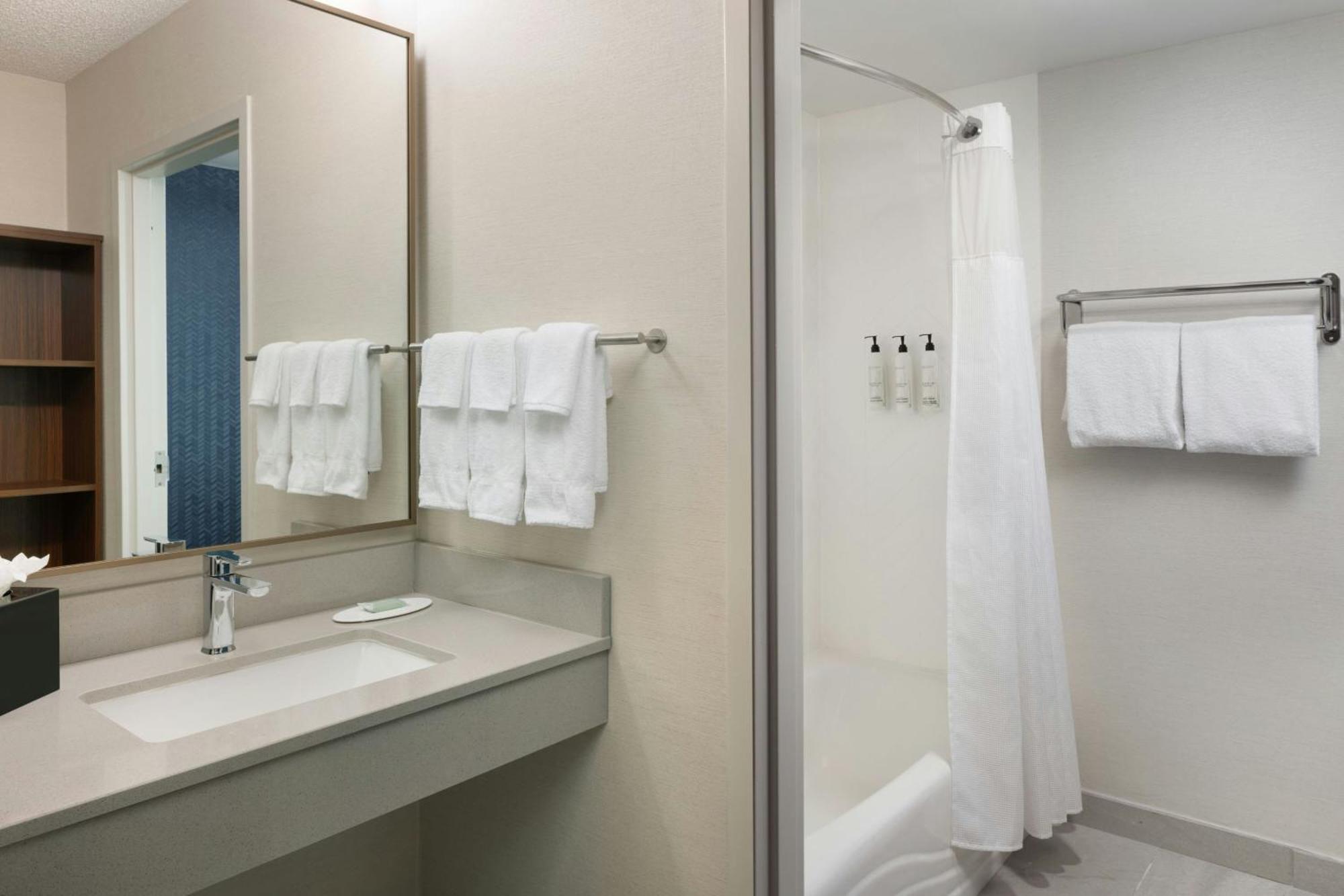 Habitación Doble - adaptada para personas con problemas de audición - cama extragrande