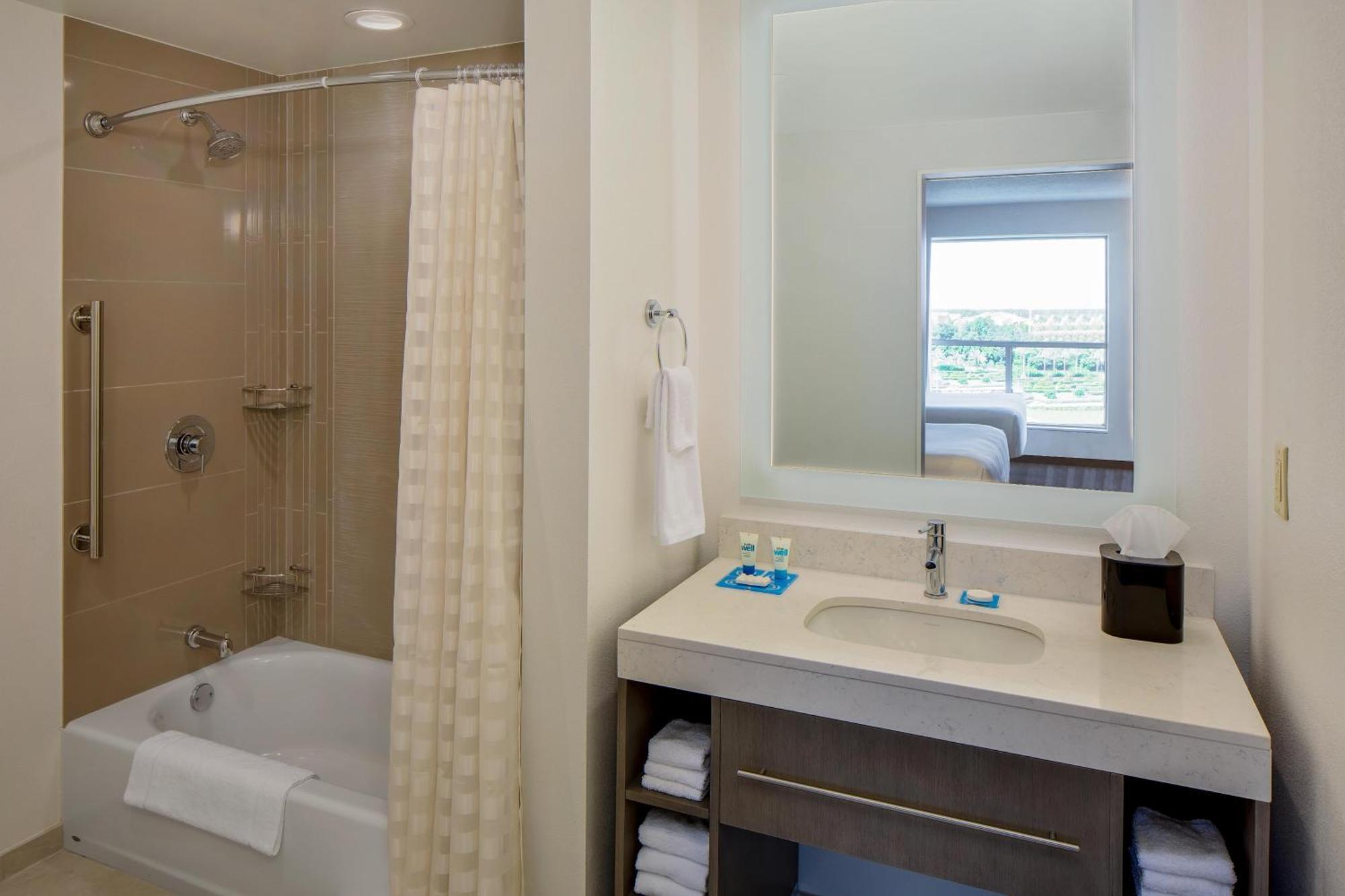 One-Bedroom Specialty Suite with Two Queen Beds, Kitchen and Sofa Bed,1743142204:JPEG