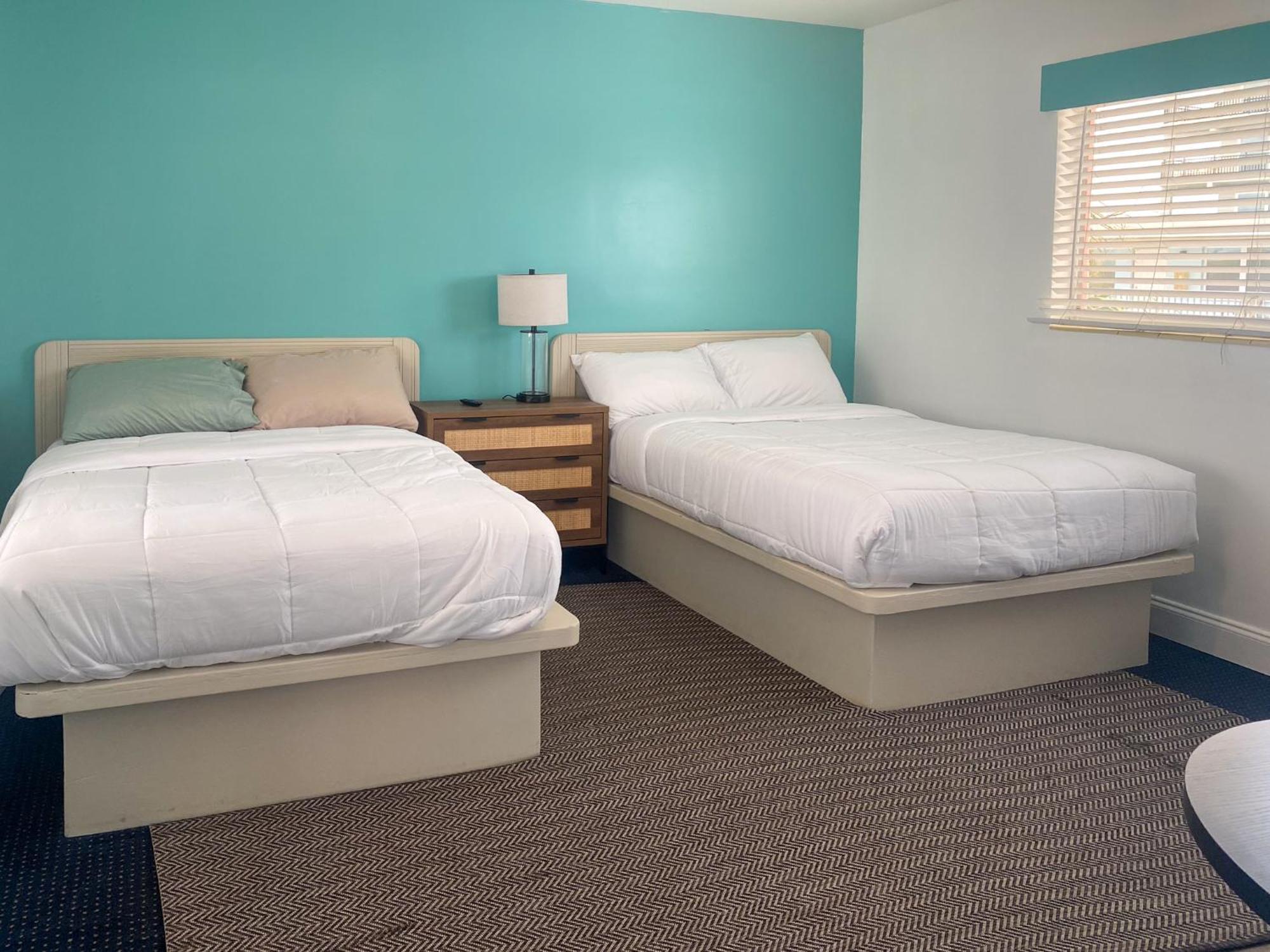 Standard Double Suite